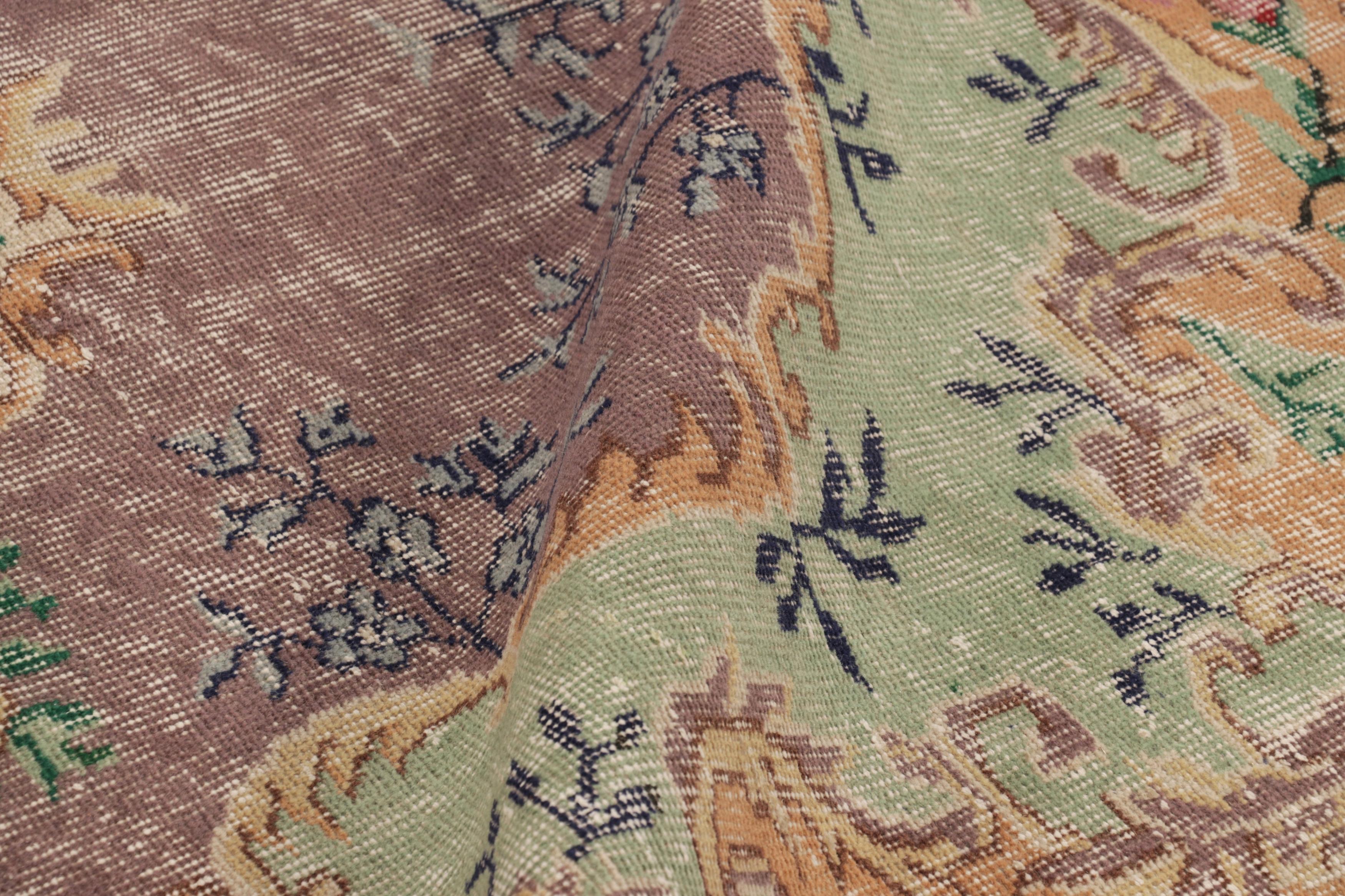 Wool Vintage Distressed Rug, Elegant European-Style Floral Medallion - Rug & Kilim For Sale