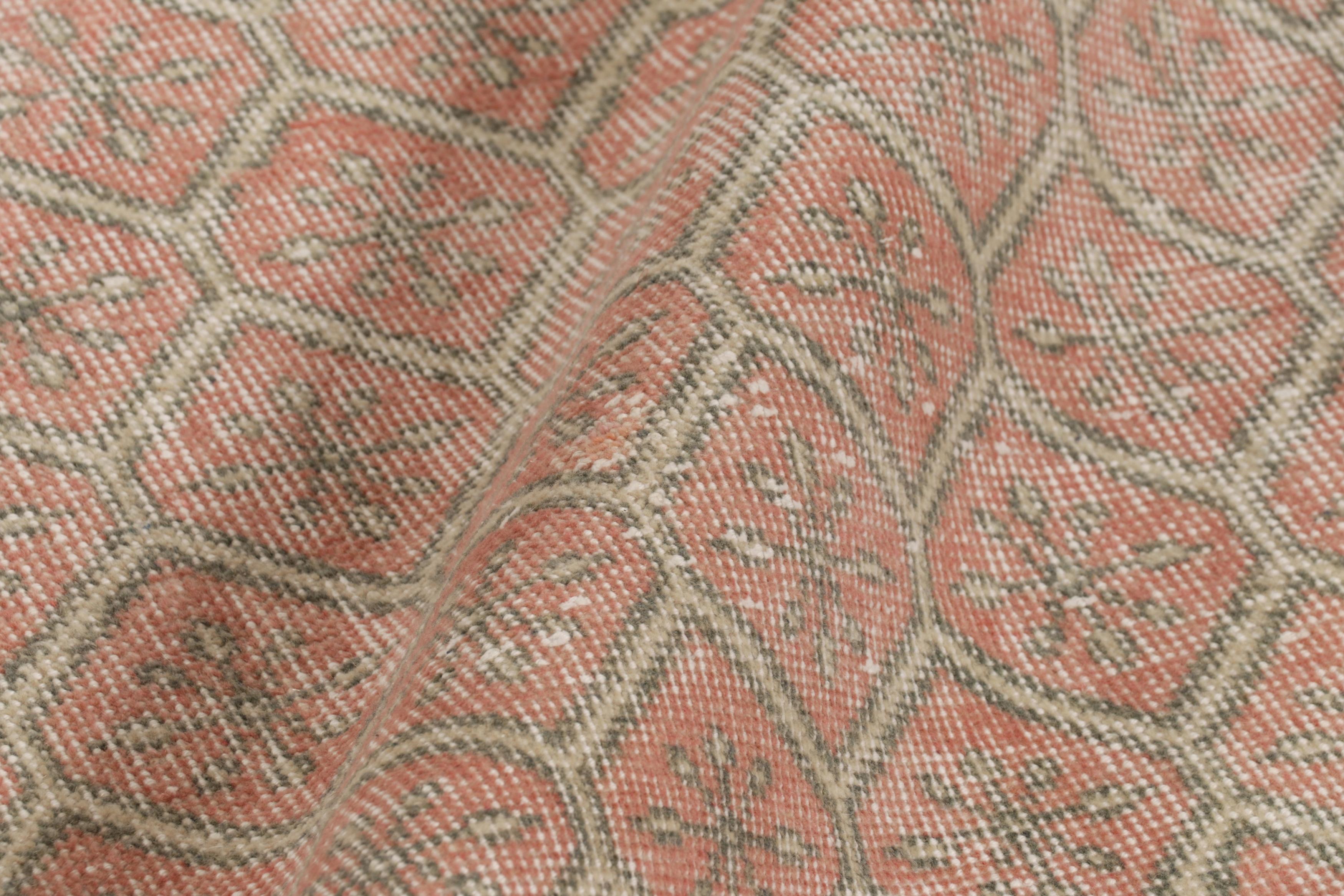 Vintage Distressed Rug, Pink & Beige mit geometrischem Rautenmuster - Rug & Kili (Wolle) im Angebot