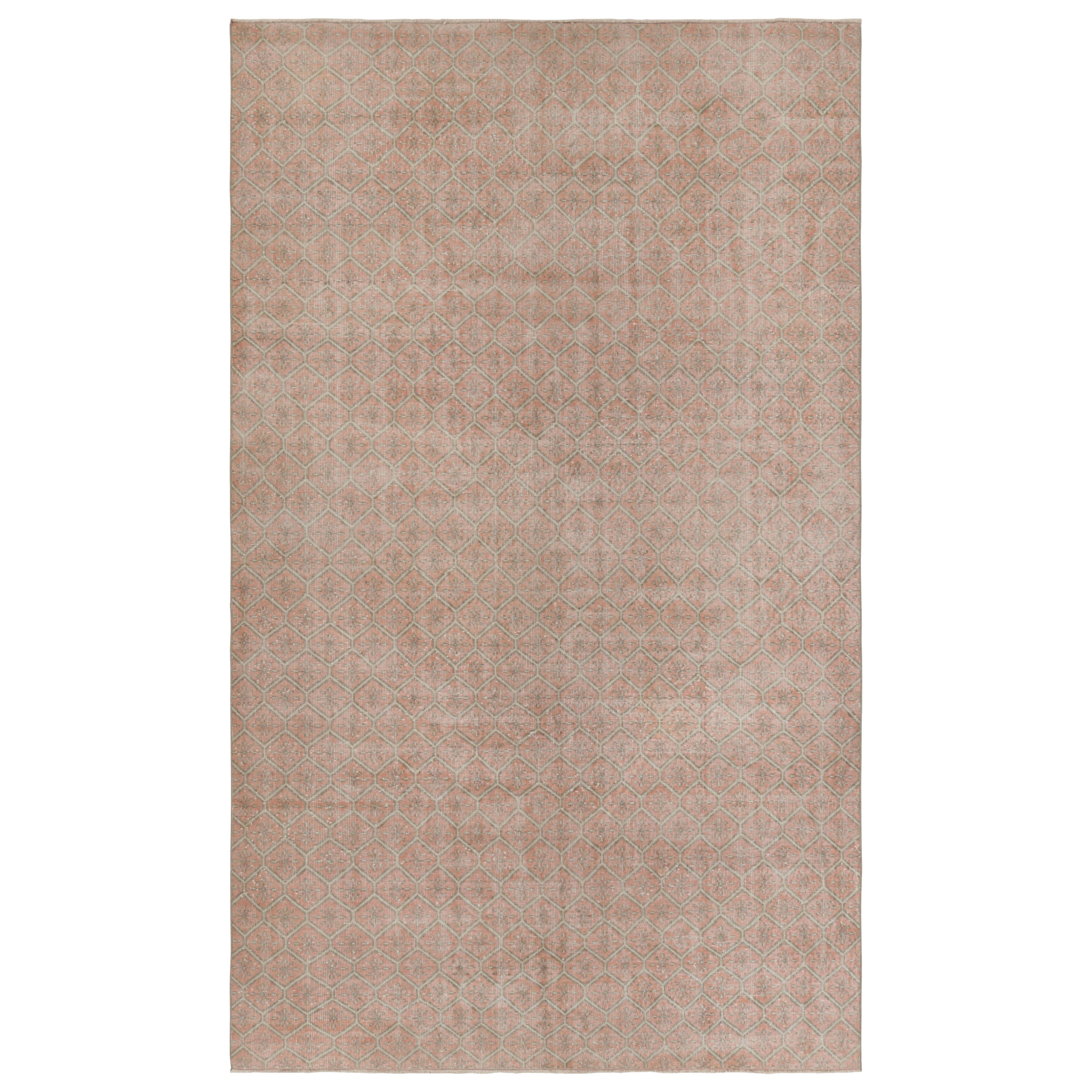 Vintage Distressed Rug, Pink & Beige mit geometrischem Rautenmuster - Rug & Kili