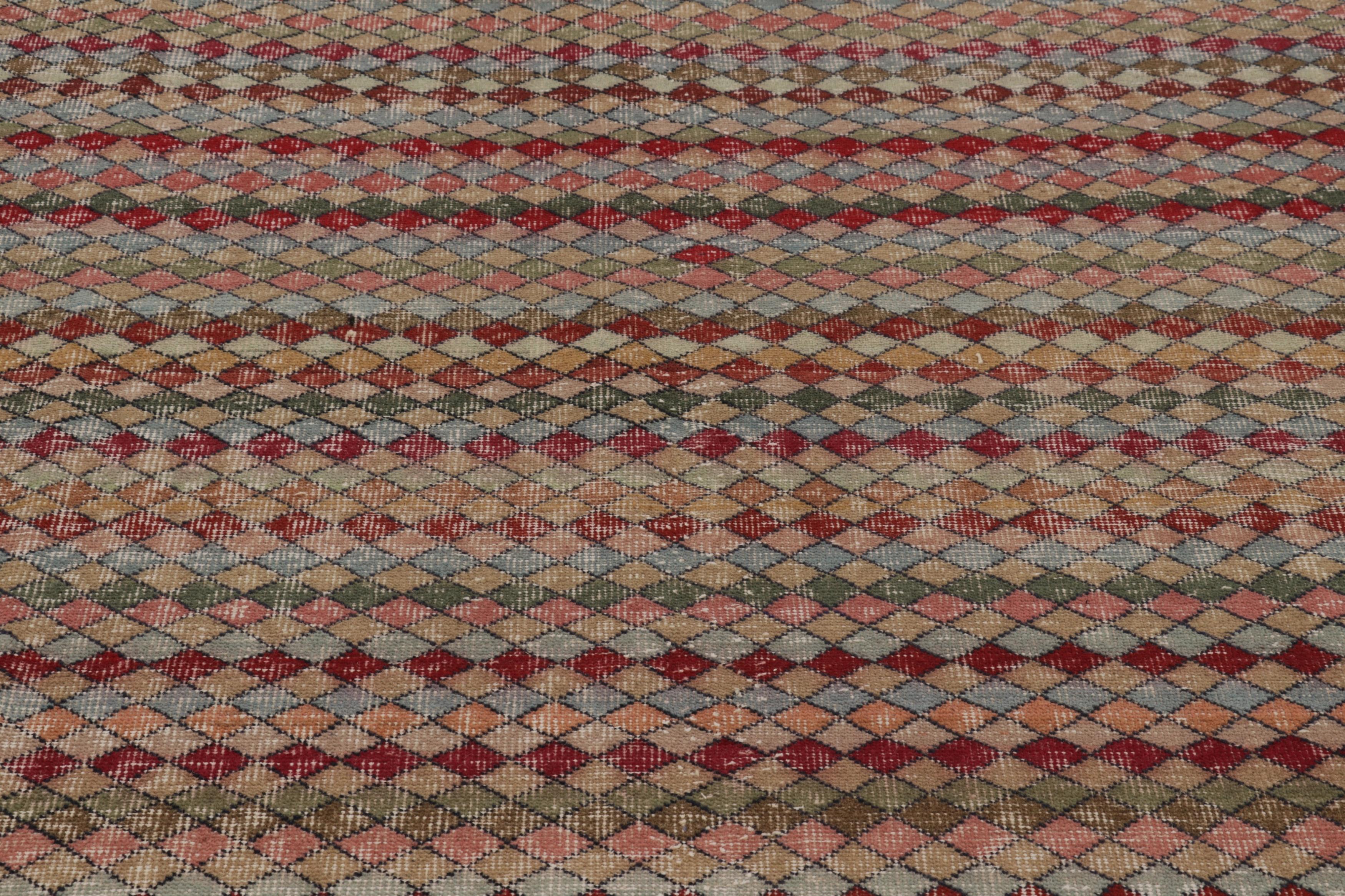Turkish Vintage Distressed Rug, Polychromatic Diamond Geometric Pattern - Rug & Kilim For Sale