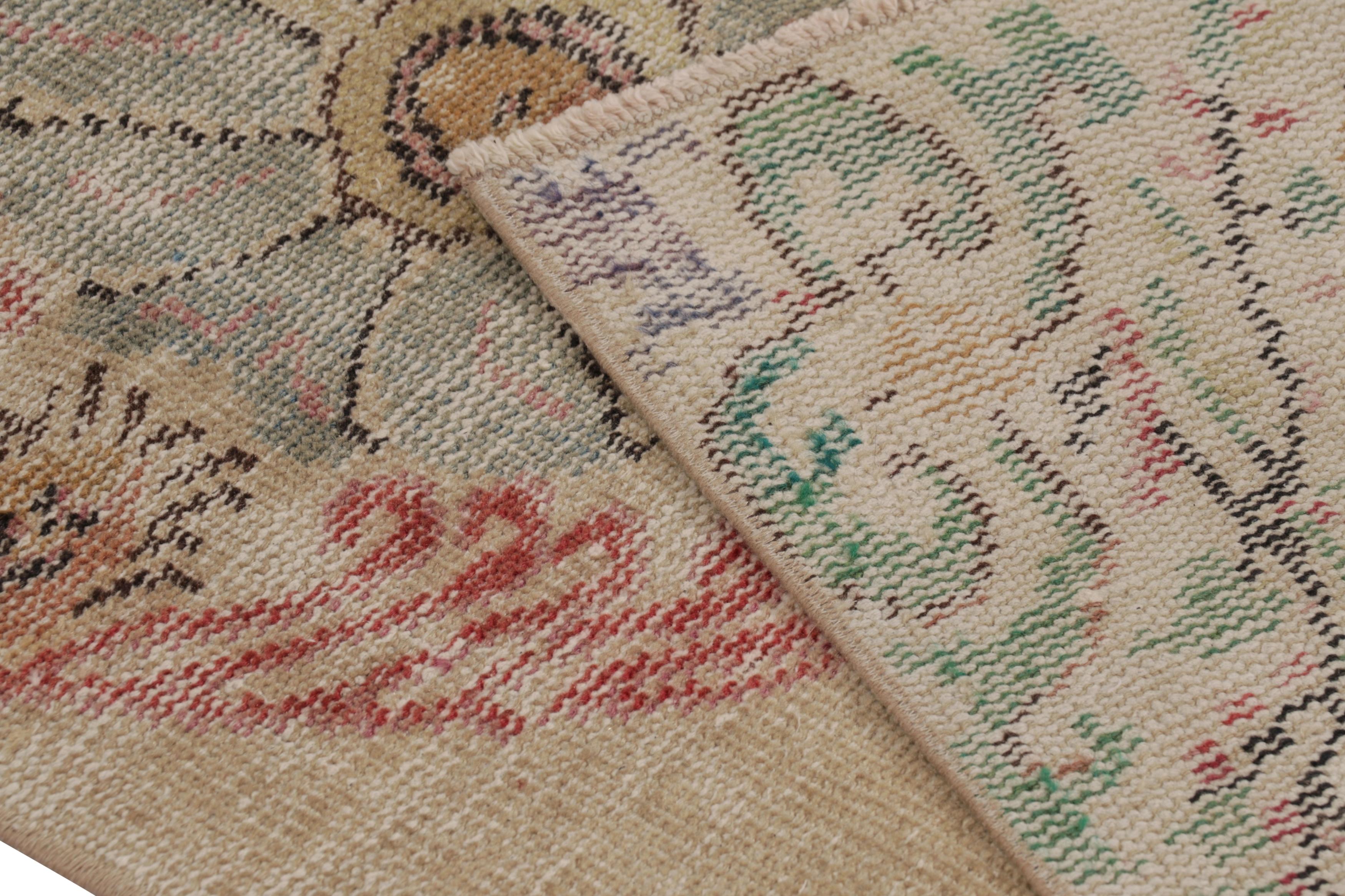 Vintage Distressed Läufer, Beige und Rosa Medaillon-Muster - Rug & Kilim (Wolle) im Angebot