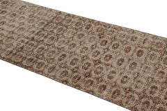 Vintage Distressed Runner Rug, Beige-Brown Allover Geometric Motif – Rug & Kilim