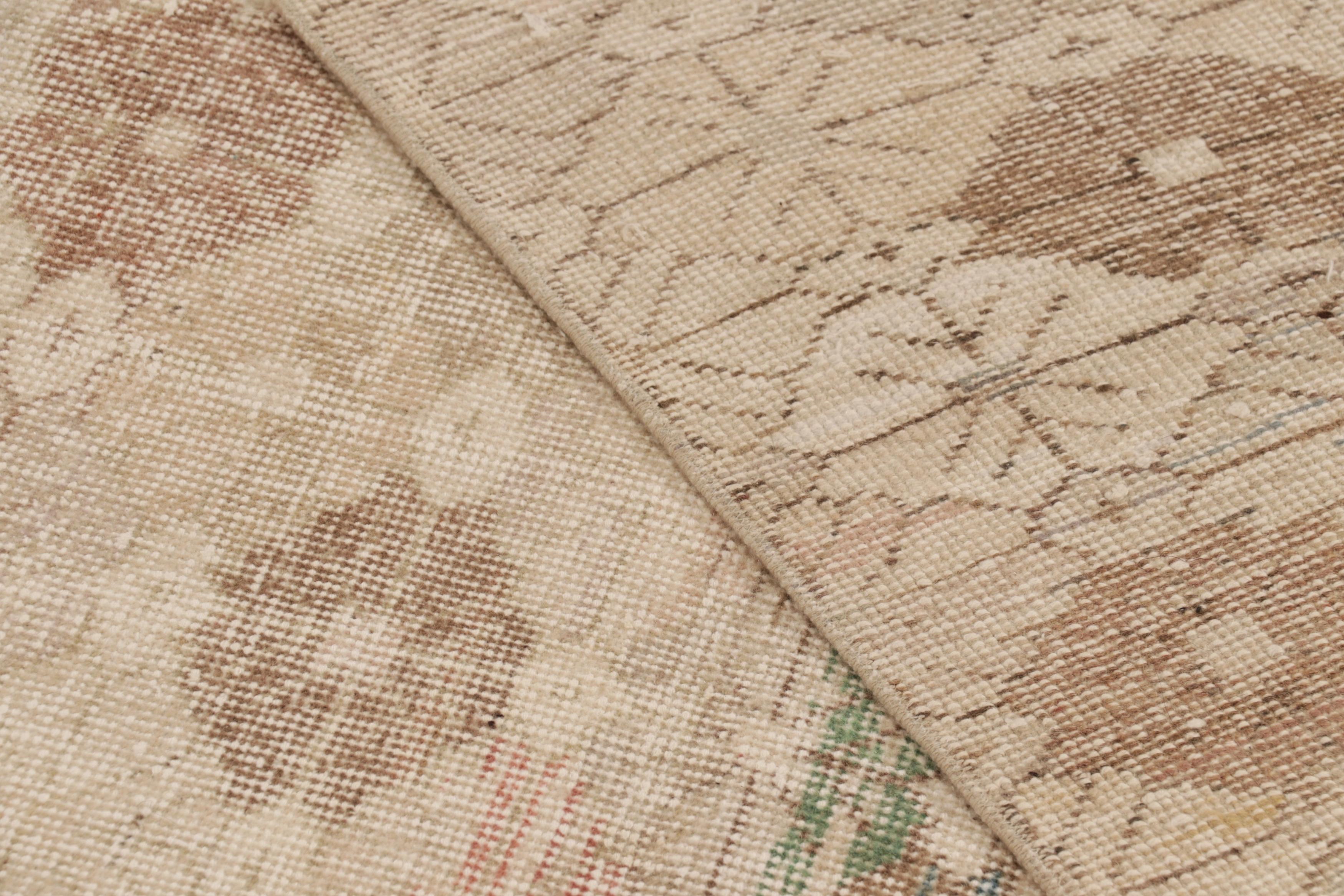 Vintage Distressed Läufer Teppich, Beige-Braun Geometrisches Blumenmuster - Rug & Kil (Wolle) im Angebot