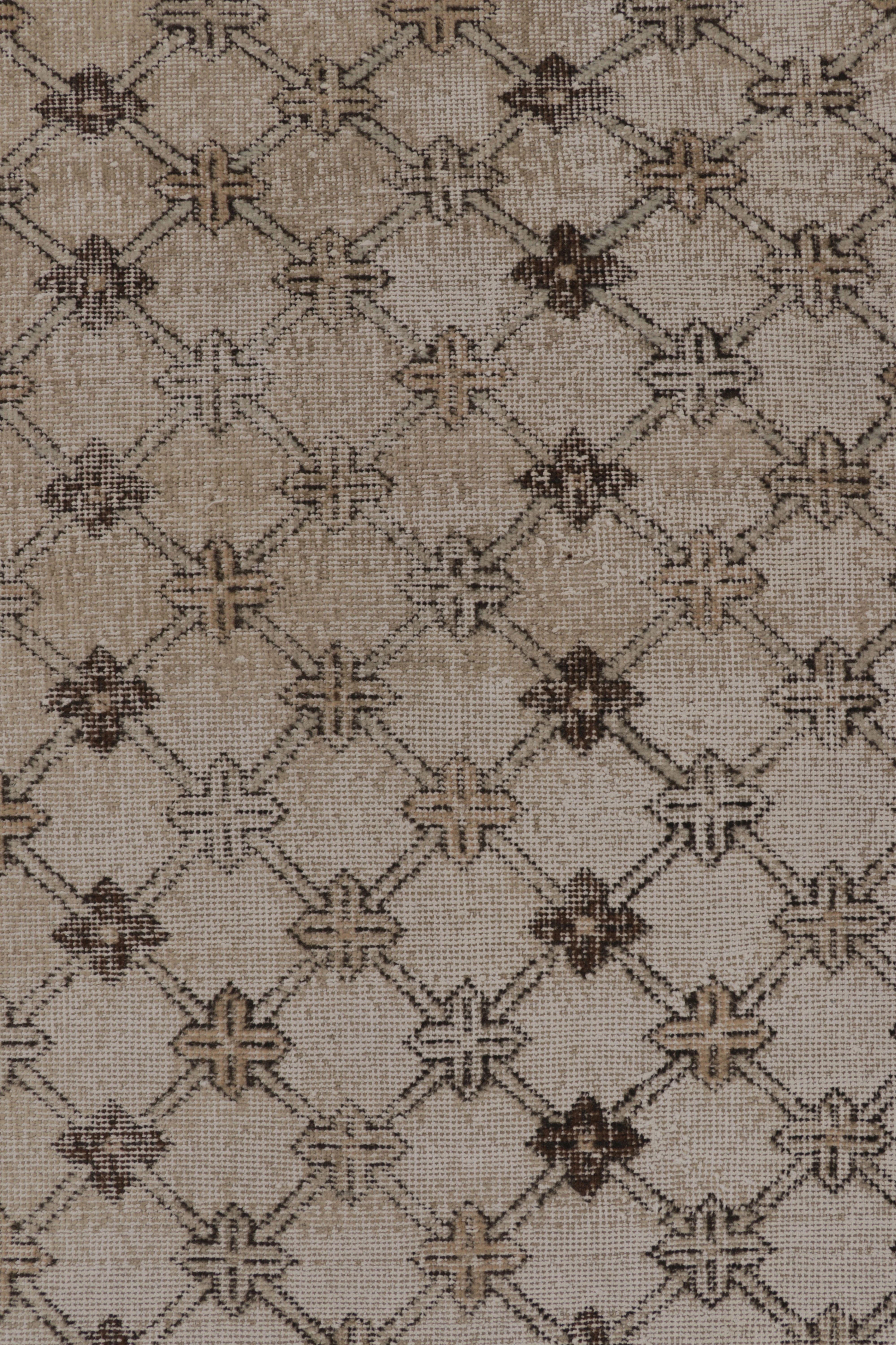 Vintage Distressed Läufer, Beige-Braun Geometrisch gemustert - Rug & Kilim (Türkisch) im Angebot