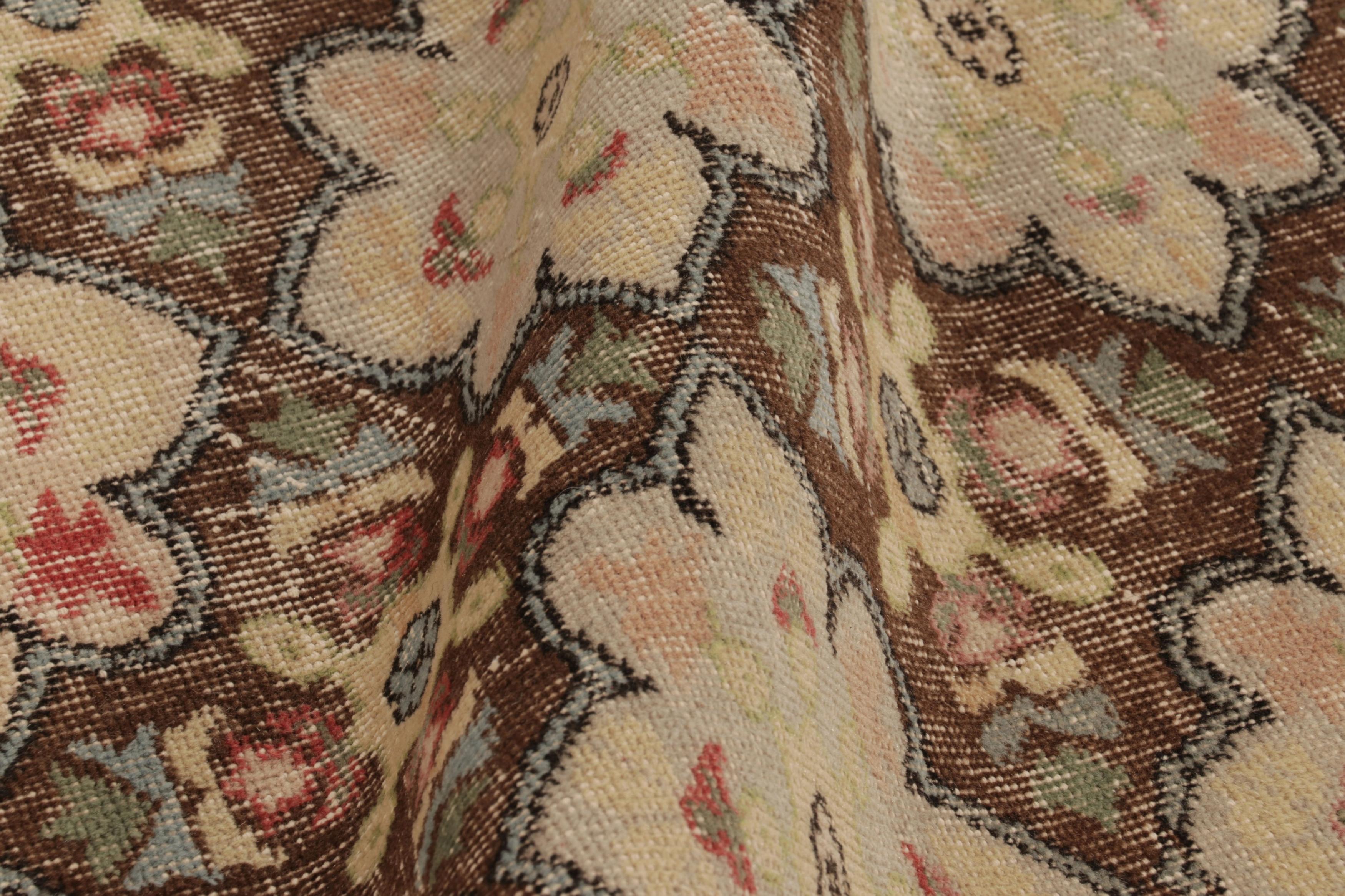 Vintage Distressed Läufer, verblasste braune botanische Medaillons - Rug & Kilim (Mittleres 19. Jahrhundert) im Angebot