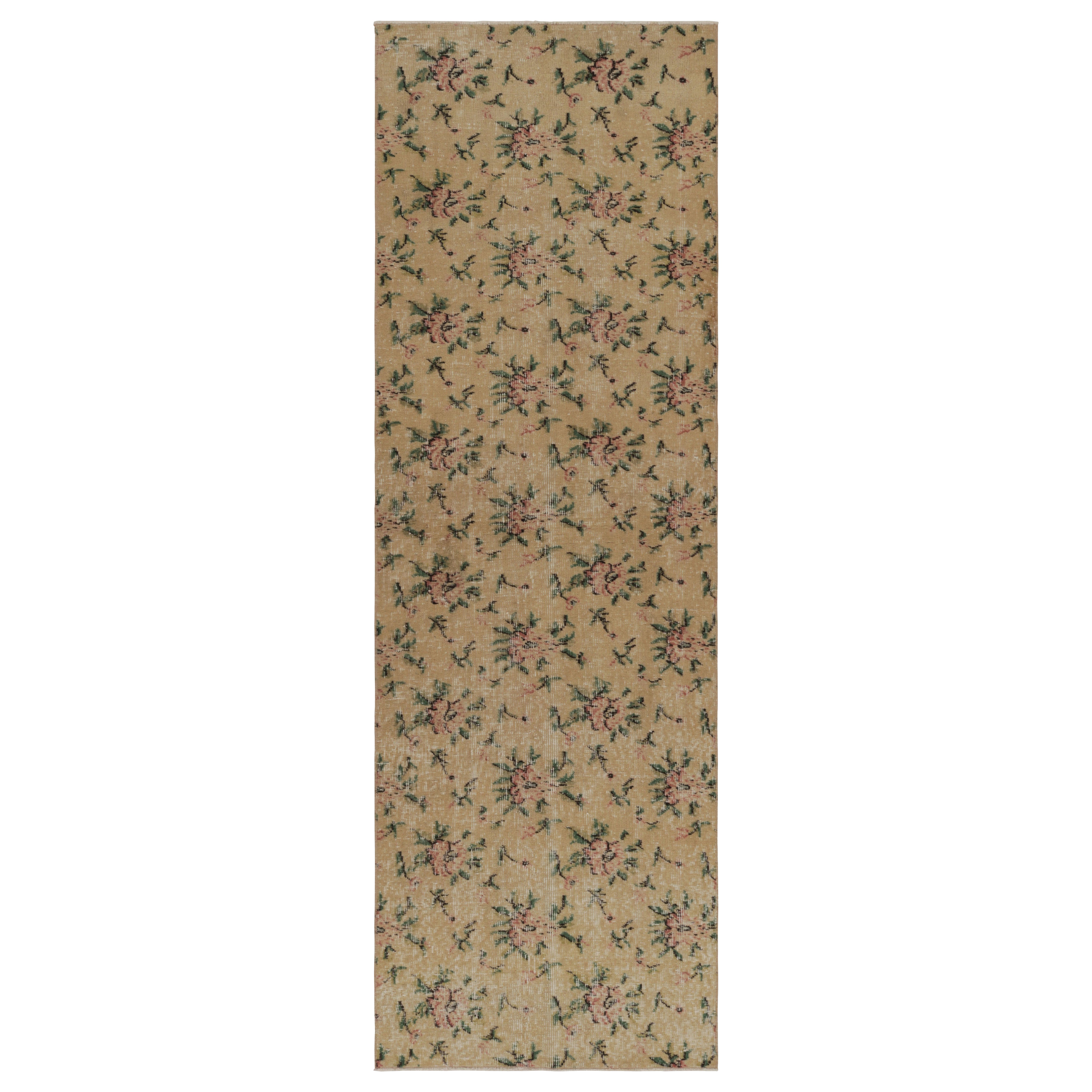 Vintage Distressed Runner Rug, Gold with Soft Pink Floral Pattern - Rug
Kilim