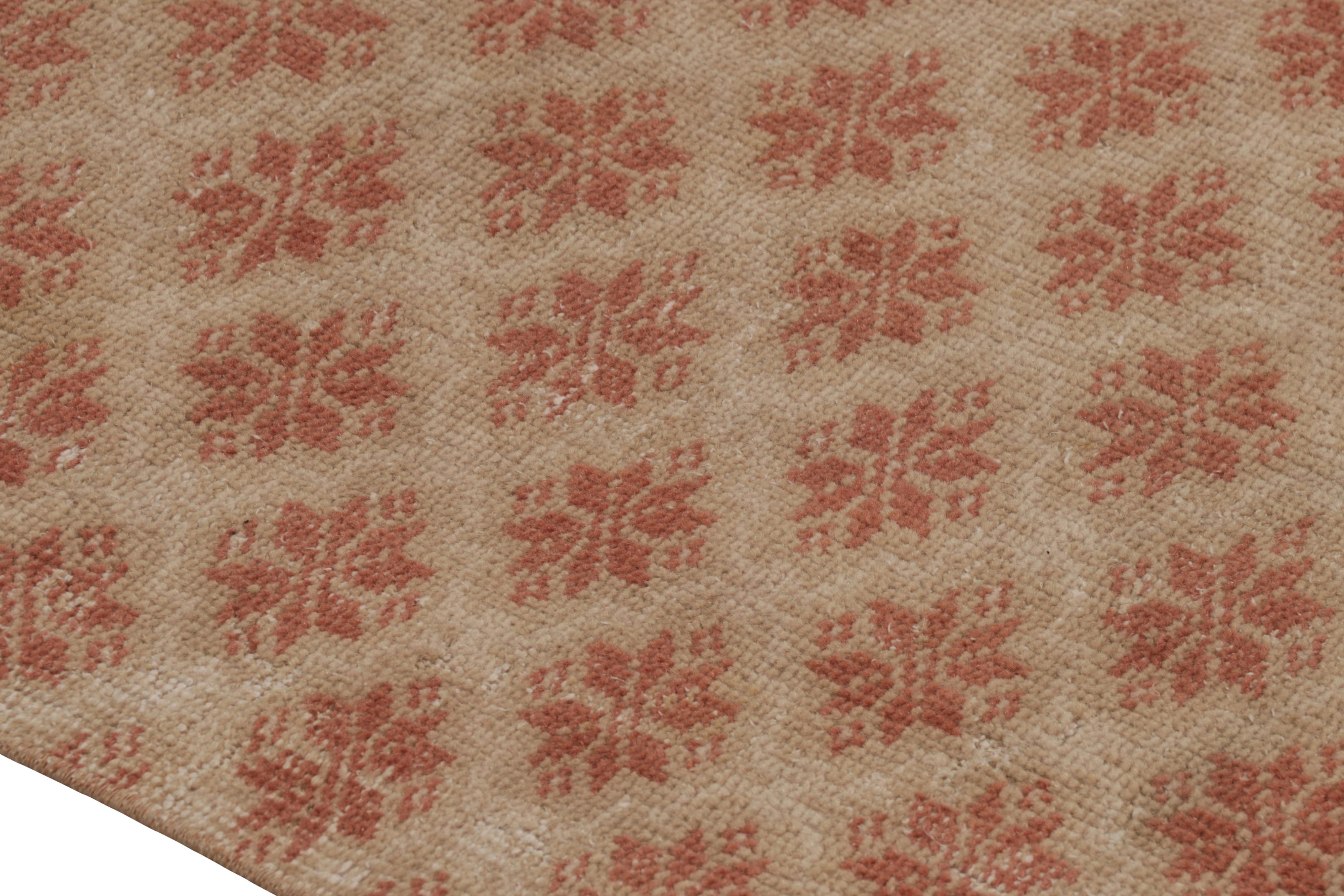 Vintage Distressed Runner Rug, Rustic Beige with Rust Florals - Rug & Kilim In Good Condition For Sale In Long Island City, NY