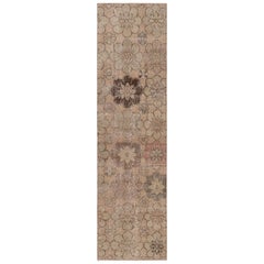 Vintage Distressed Läufer, warmes Beige-Braun mit Blumenmuster - Rug & Kilim