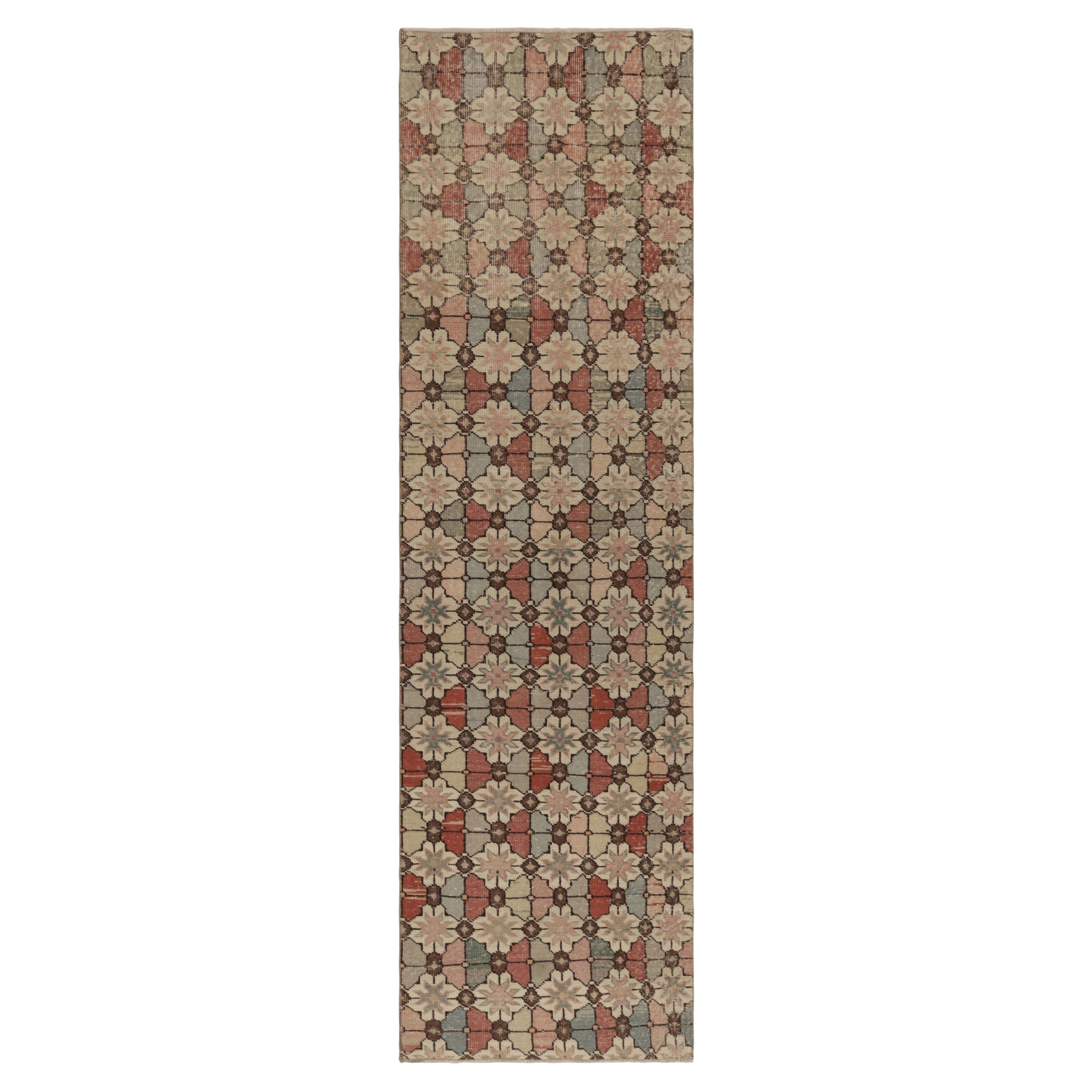 Vintage Distressed Läufer, skurrile Pastell Blumen Wiederholung - Rug & Kilim