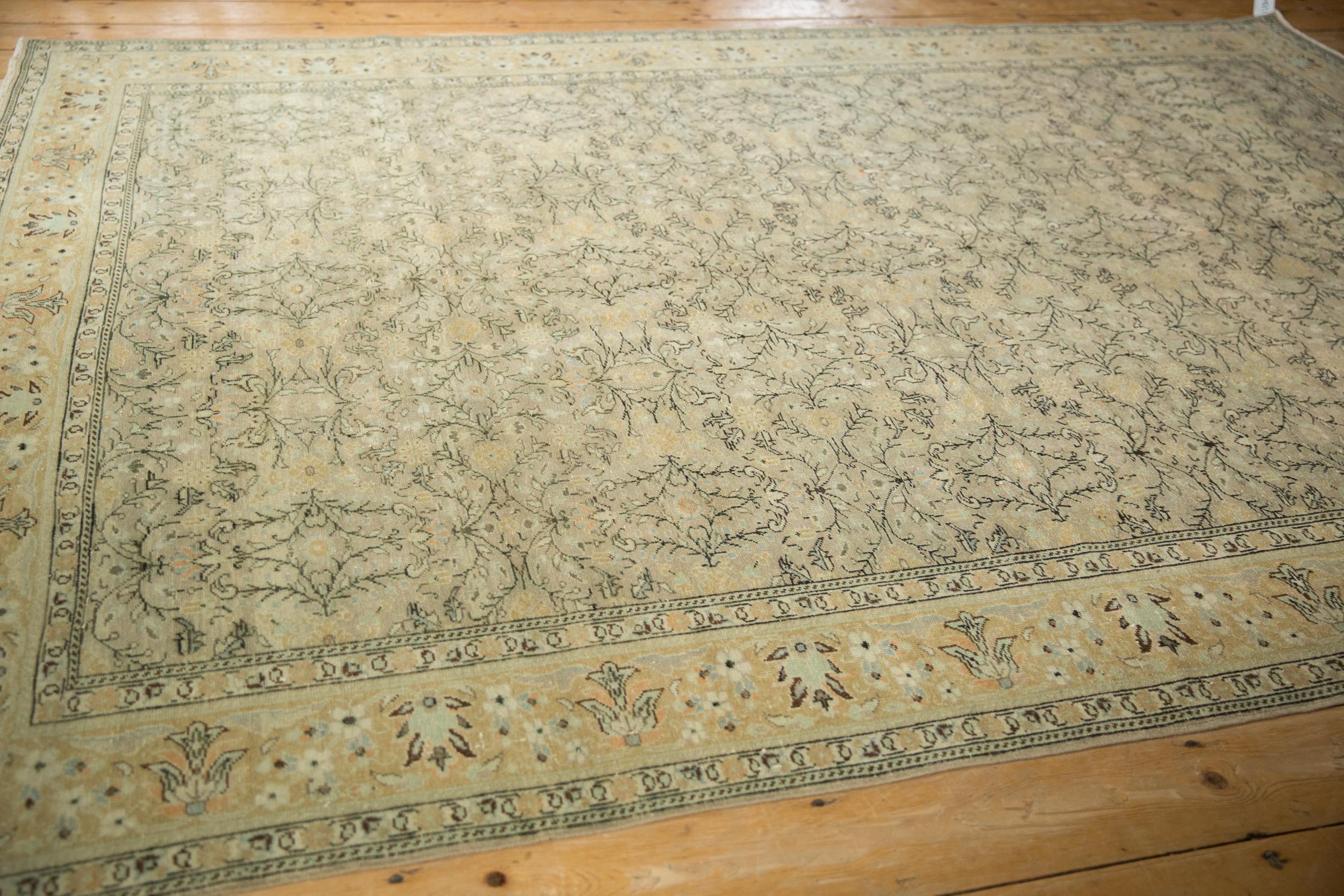 Vintage Distressed Sivas-Teppich im Zustand „Relativ gut“ im Angebot in Katonah, NY