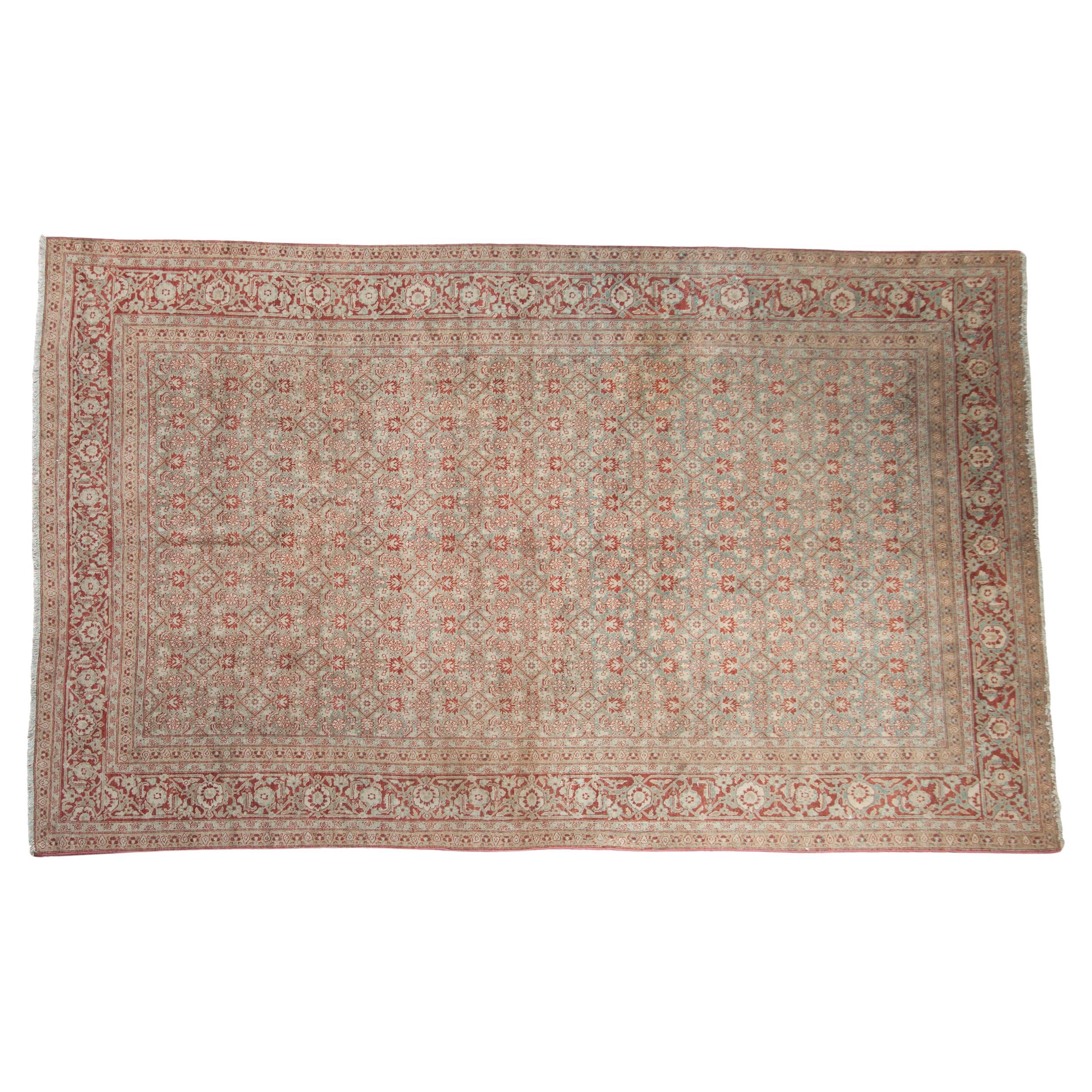 Vintage Distressed Tabriz-Teppich im Angebot
