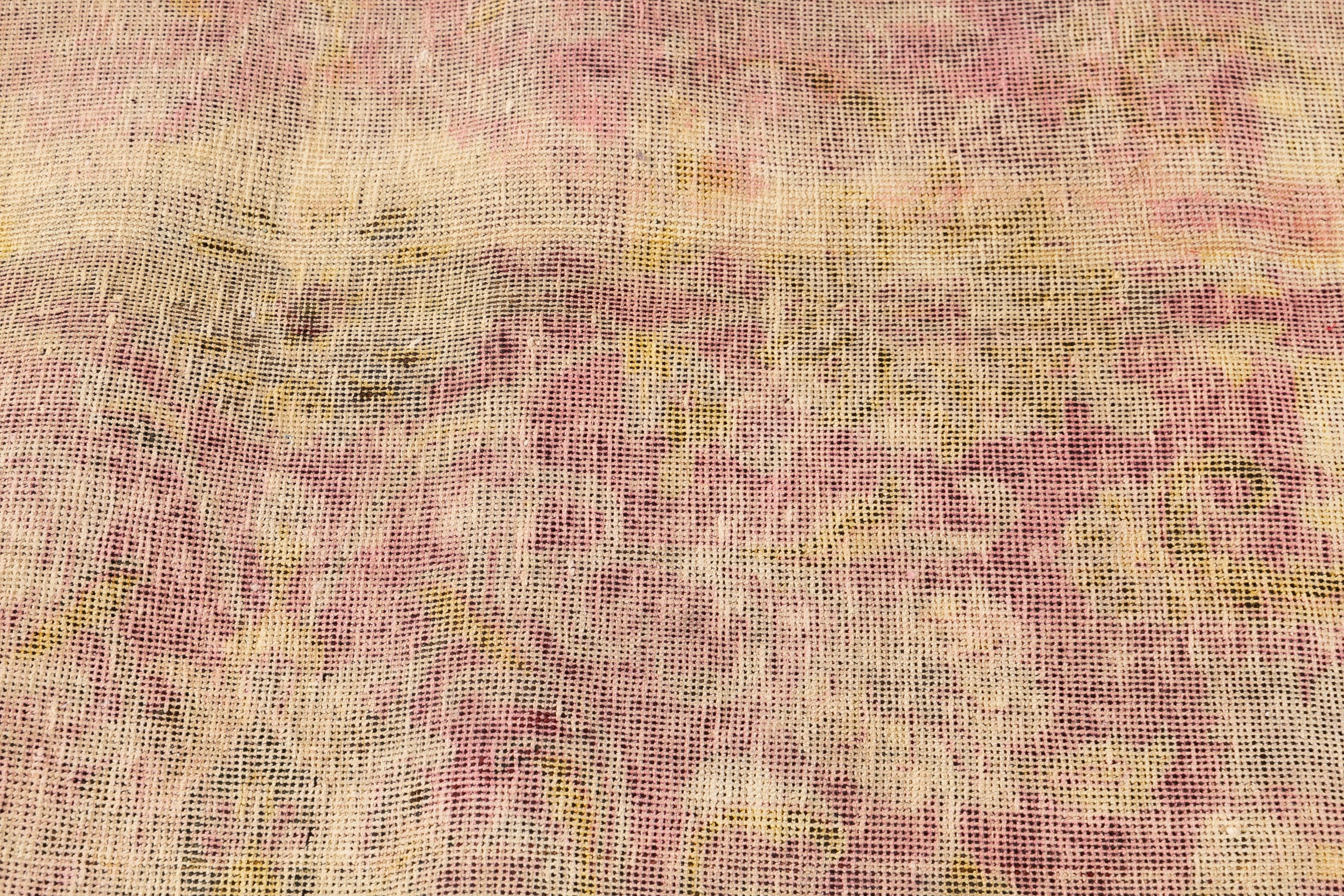 Tabriz-Teppich im Used-Look im Angebot 3
