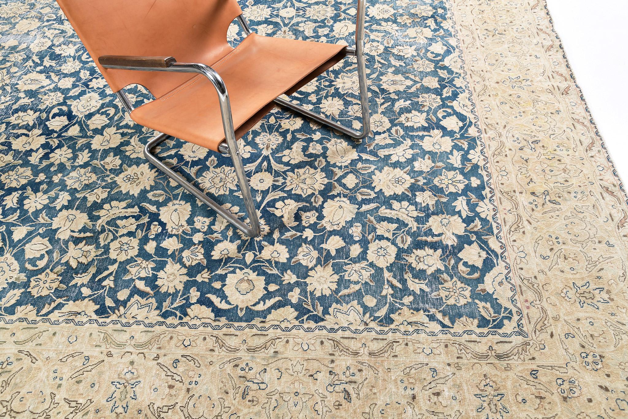 Tabriz-Teppich im Used-Look im Zustand „Gut“ im Angebot in WEST HOLLYWOOD, CA