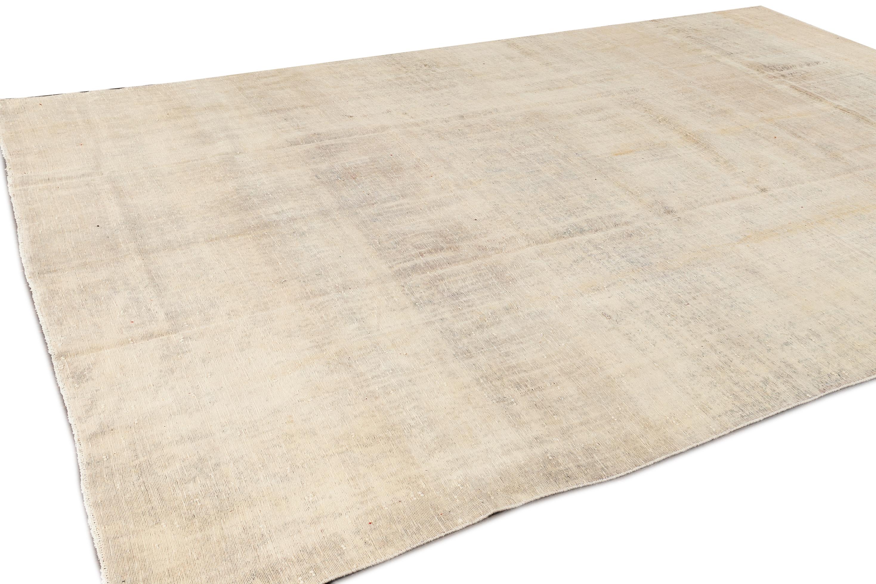 Tabriz-Teppich im Used-Look im Angebot 1
