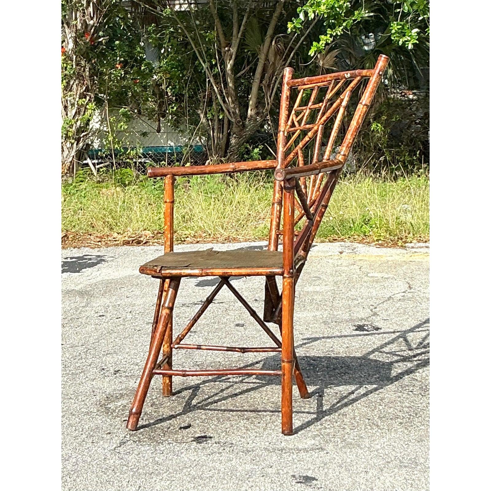 Vintage Distressed Schildkröte Bambus Stuhl (20. Jahrhundert) im Angebot