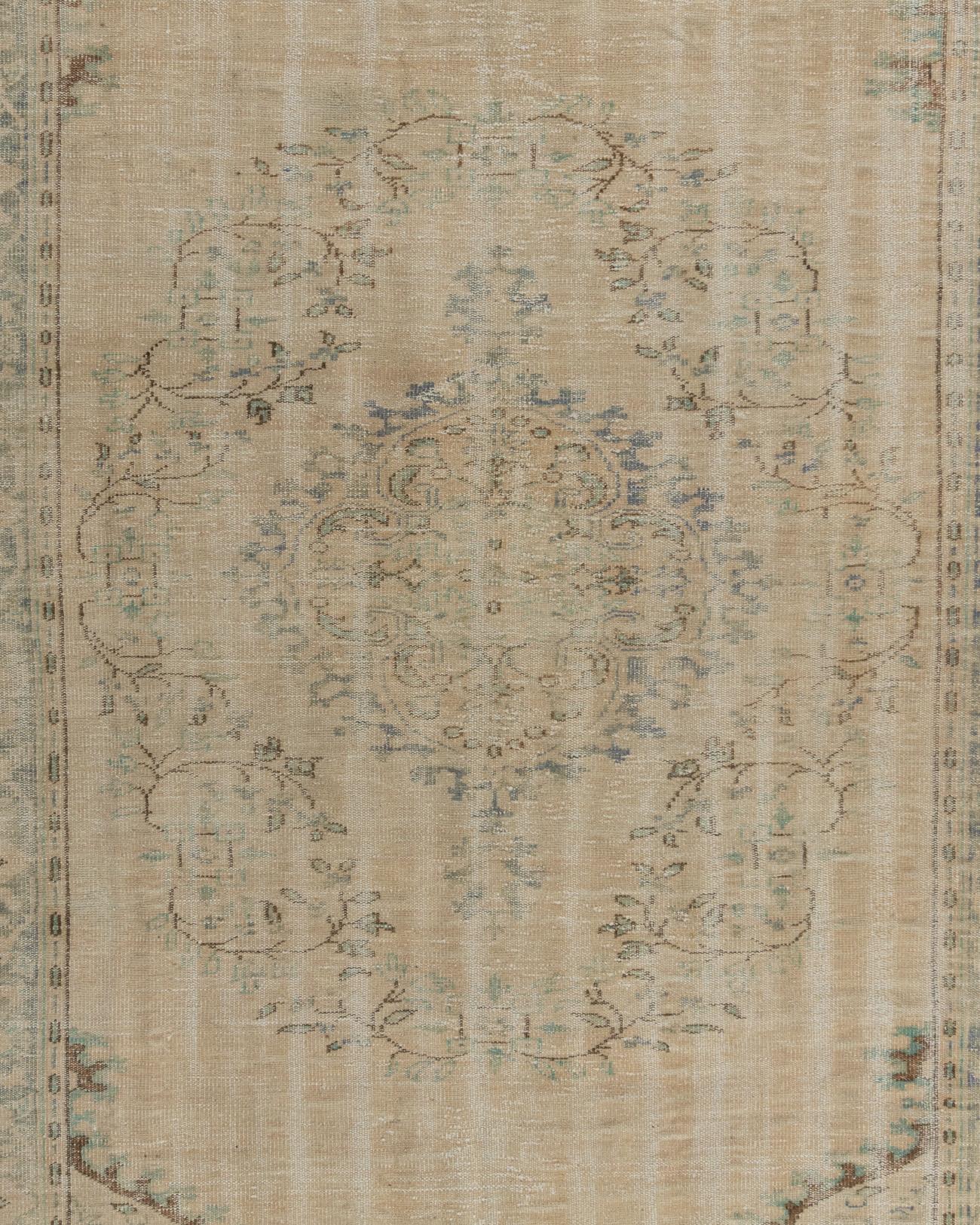 Vintage Distressed Turkish Oushak rug 7'4 X 10'10. Even today, Oushak rugs are still the first choice of professional interior designers. Sometimes this is because when grading Oushak carpets, carpet connoisseurs will not only look at the overall
