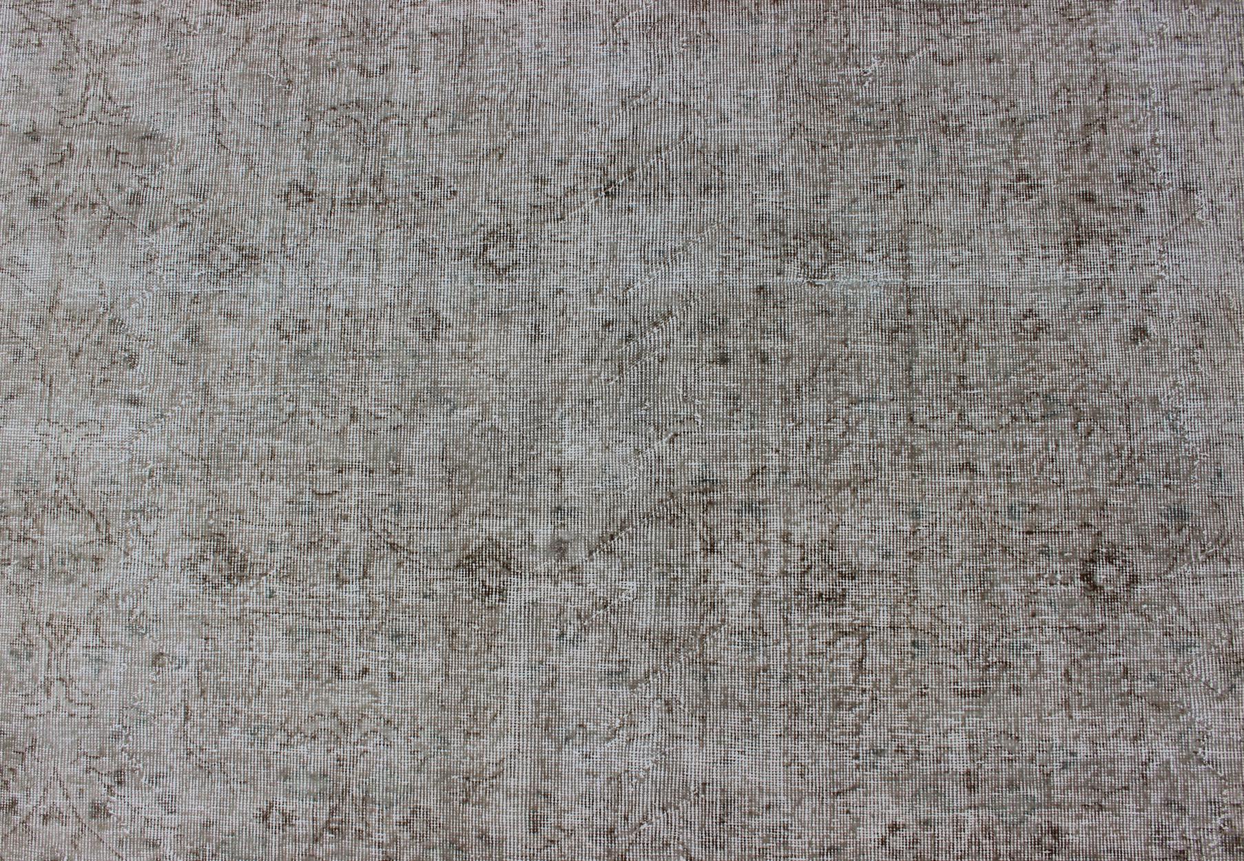 20th Century Vintage Distressed Turkish Rug with All-Over Pattern in Light Cream, Light Brown For Sale