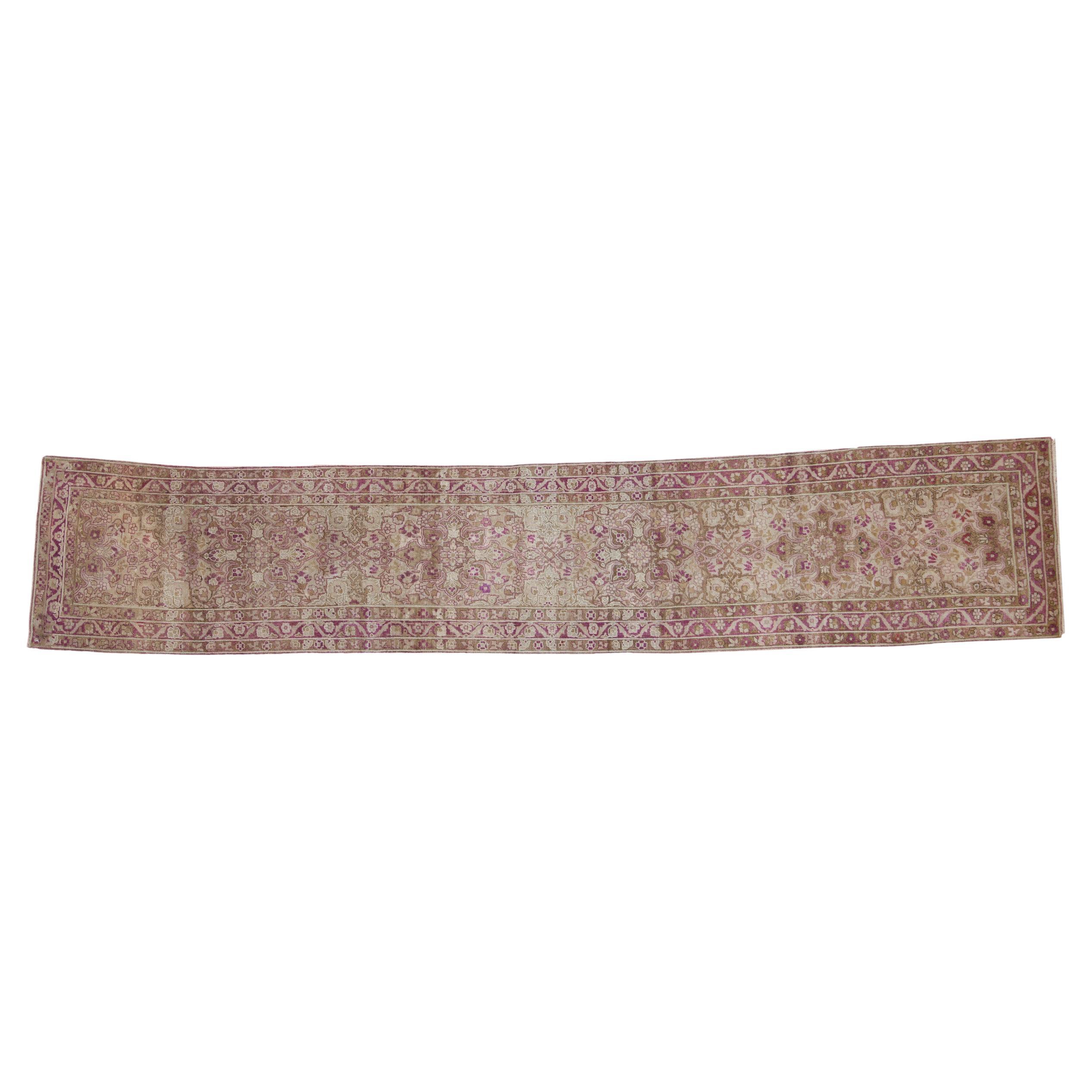 Tappeto Yezd vintage e invecchiato Runner