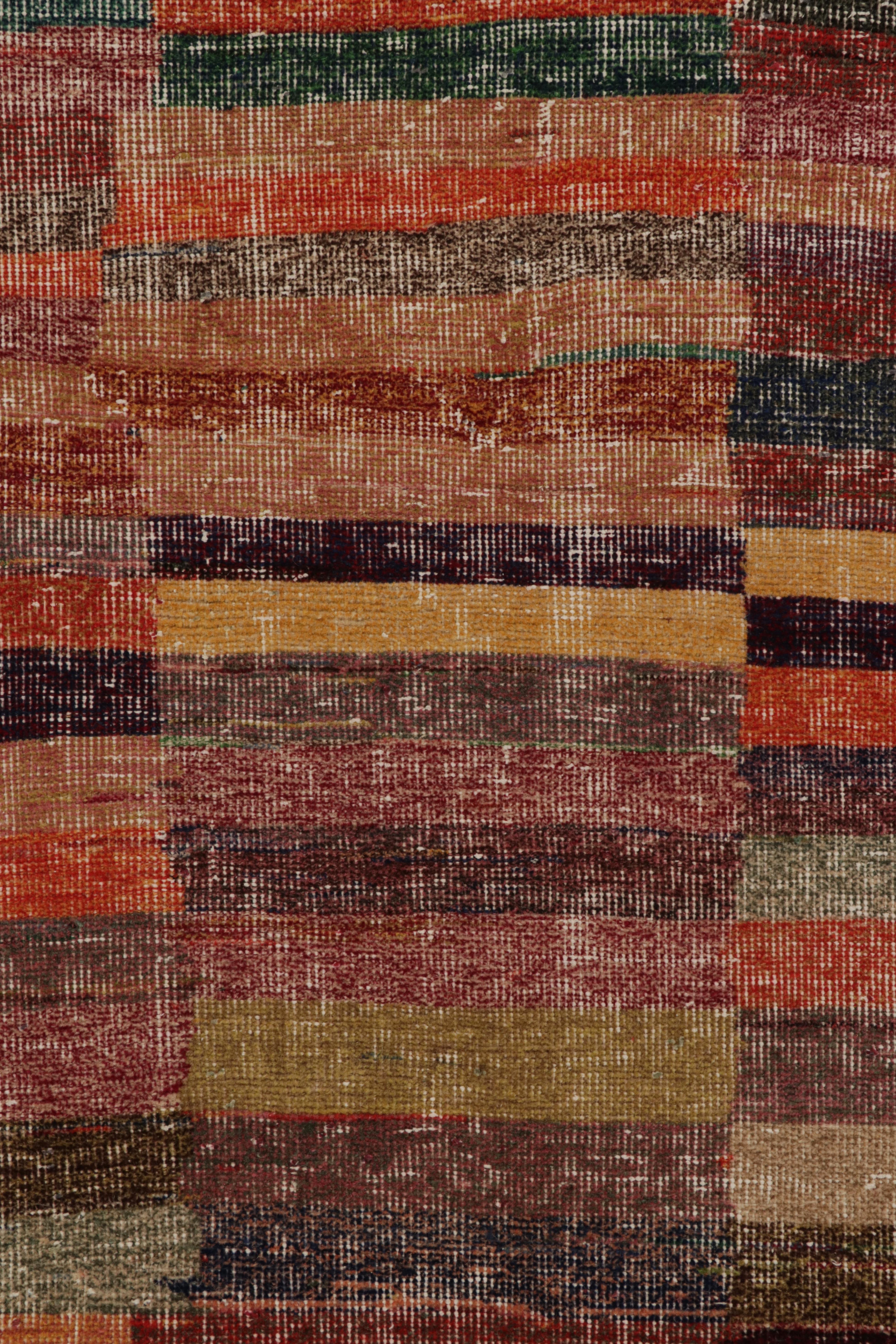 Tappeto Zeki Müren vintage a strisce policrome, di Rug & Kilim In condizioni buone in vendita a Long Island City, NY