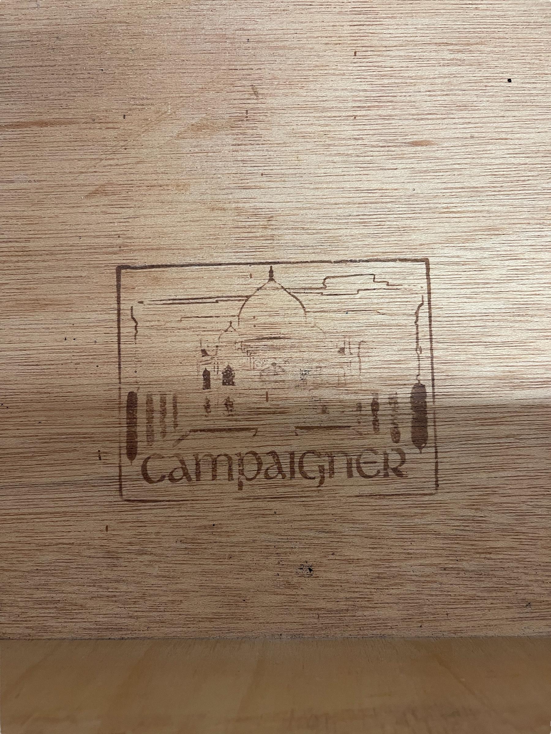 Mesa auxiliar vintage Dixie Campaigner de dos cajones en venta 3