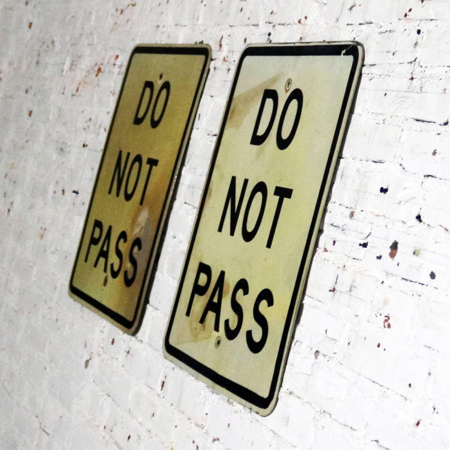 Vintage Do Not Pass Metal Traffic Signs In Good Condition For Sale In Topeka, KS