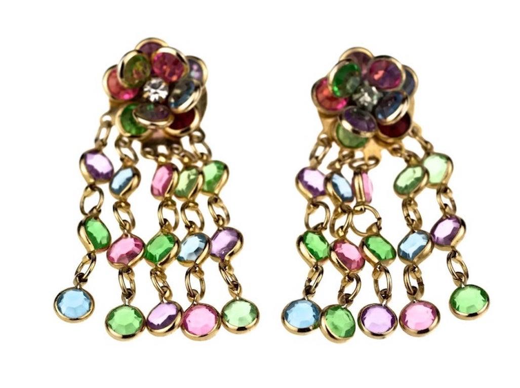 Vintage LIZA MINNELLI Documented Multi Colour Clustered Flower Cascading Swarovski Bezel Dangling Earrings

Measurements:
Height: 2.36 inches (6 cm)
Width: 0.98 inch (2.5 cm)
Weight per Earring: 6 grams

Owned by Hollywood Legend - Liza Minnelli