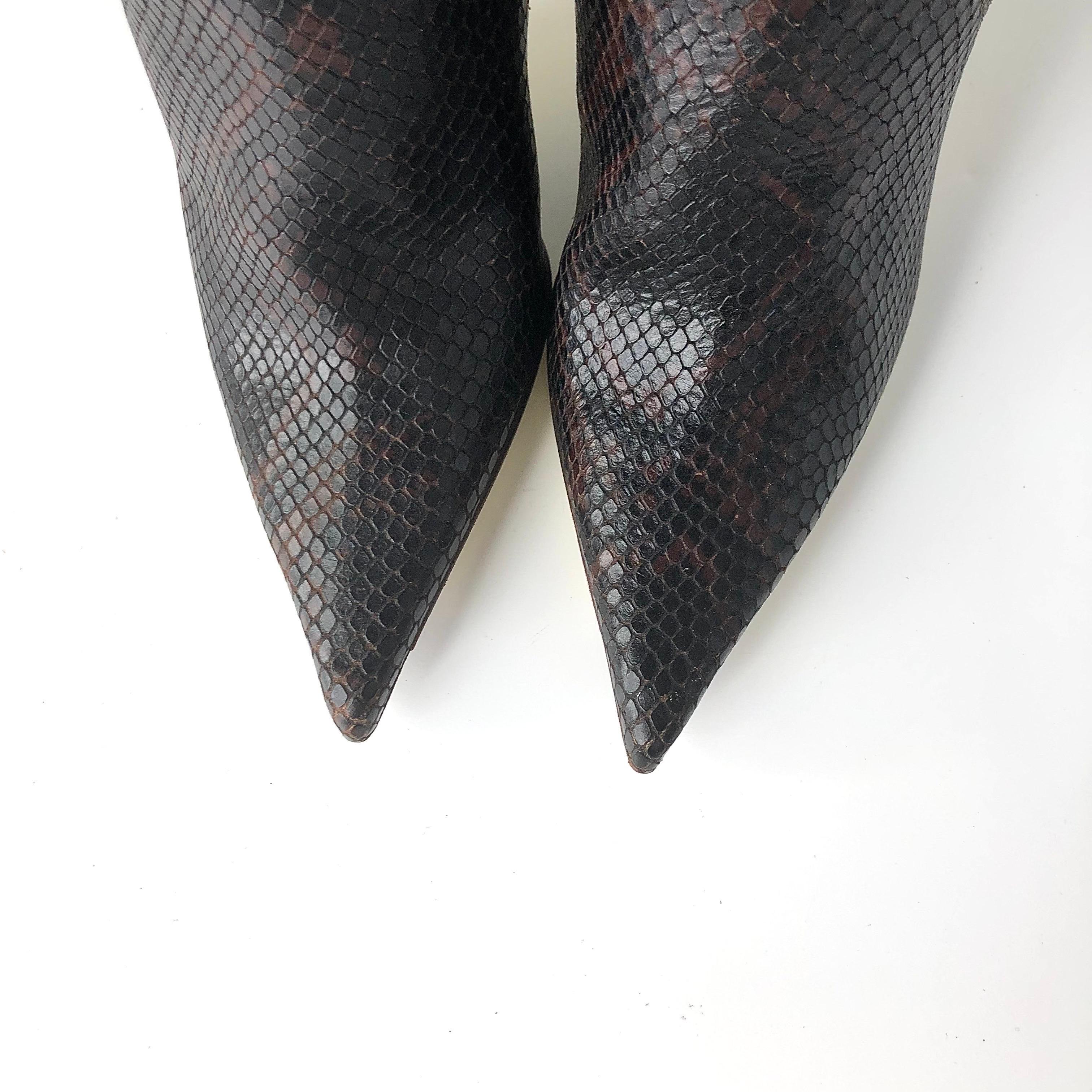 Vintage Dolce & Gabbana Denim Schlangenhaut hohe spitze Zehe hochhackige Stiefel 35 Damen im Angebot