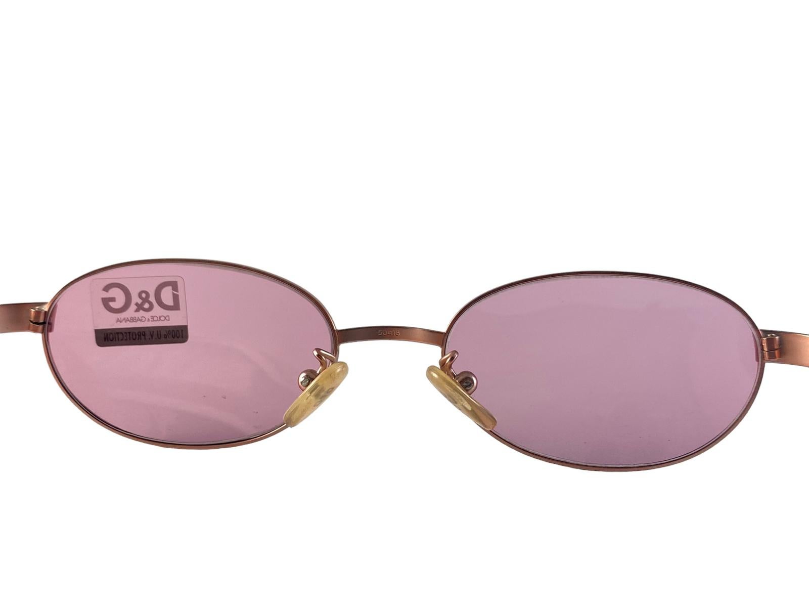 Women's or Men's Vintage Dolce & Gabbana 2033 Oval Metallic Rose Sunglasses 2000's Y2K For Sale