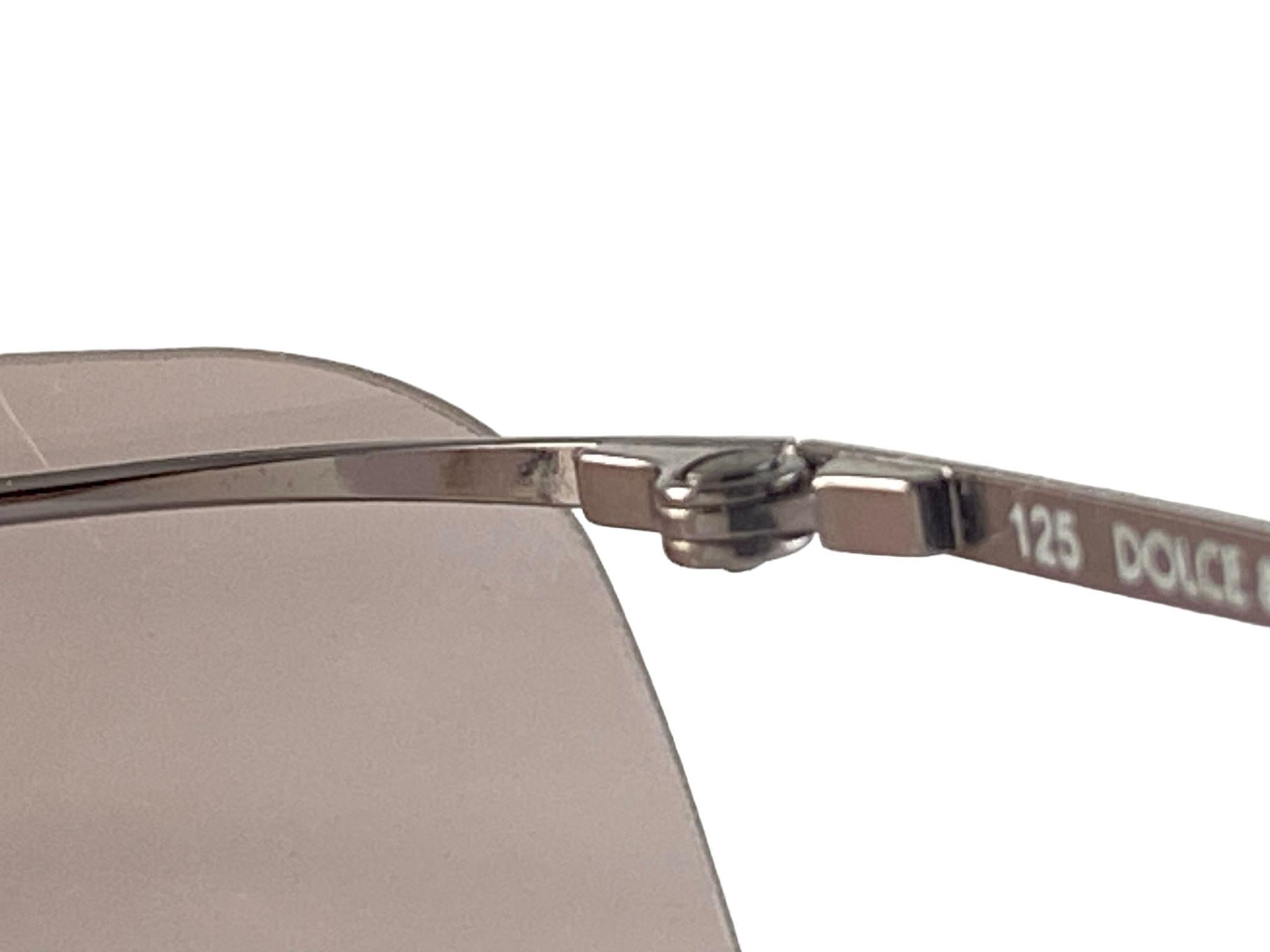 Femenino o masculino Gafas de sol vintage Dolce & Gabbana 4425 Shield 2000's Y2K en venta