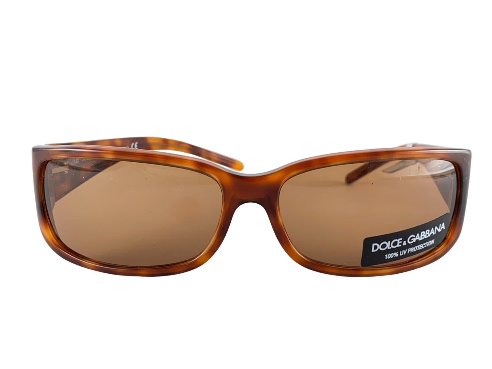 Women's or Men's Vintage Dolce & Gabbana 6435 Tortoise Sunglasses 2000's Y2K For Sale