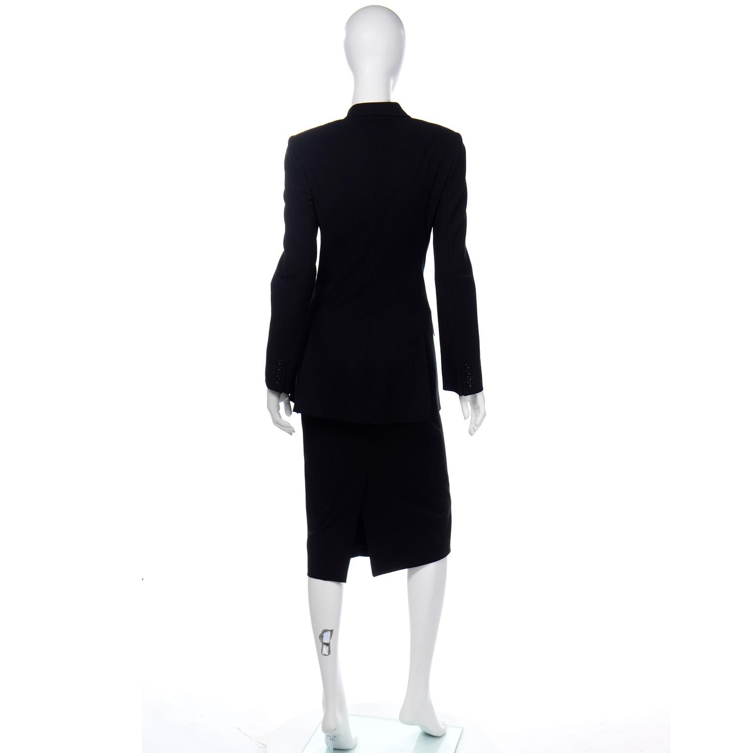 Tailleur jupe et veste vintage Dolce Gabbana noire à double boutonnage Excellent état - En vente à Portland, OR