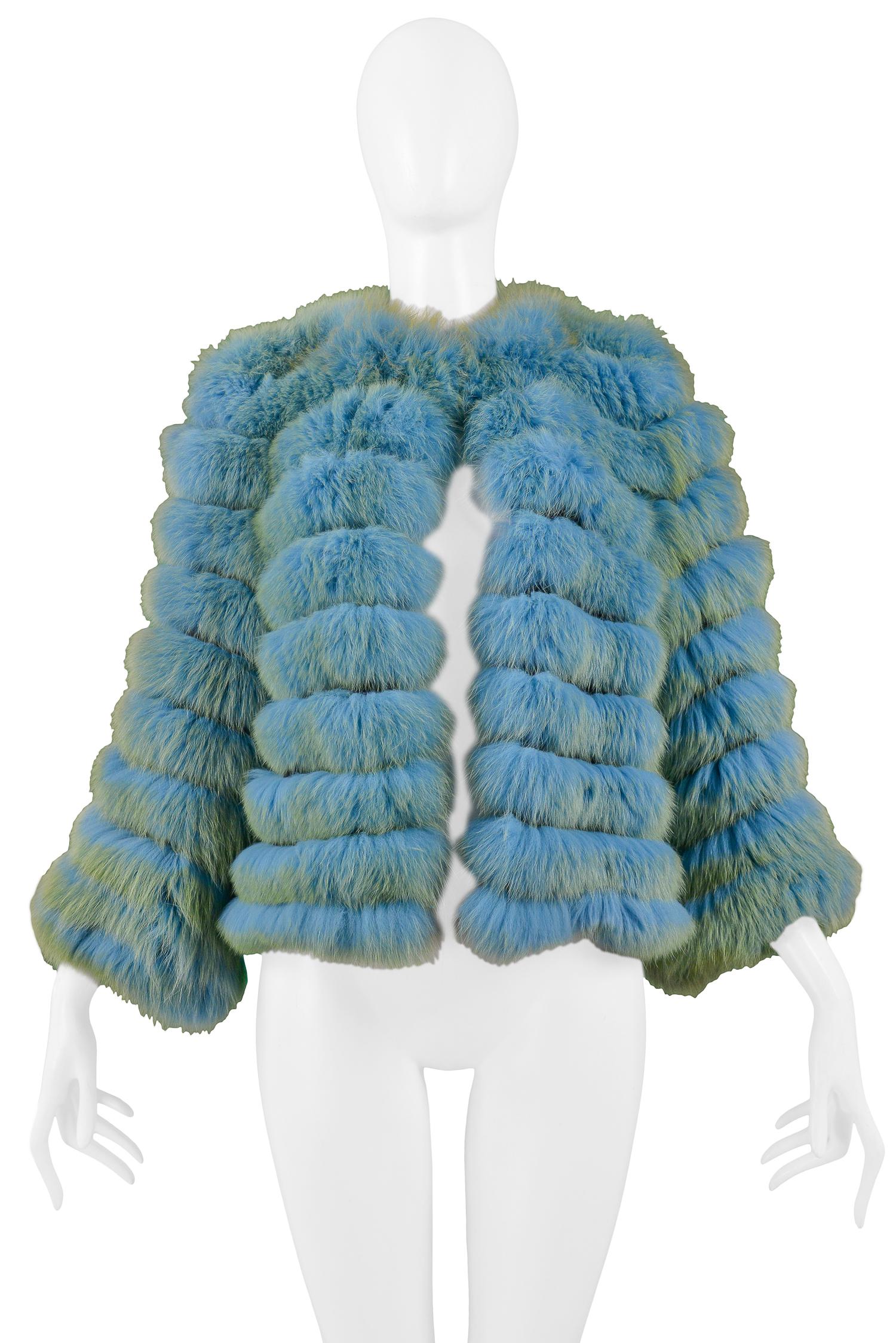 Vintage Dolce & Gabbana blue and chartreuse green two-tone fox fur chubby jacket with black silk lining. From the AW 1999 collection. 

Excellent Vintage Condition.

Size Small