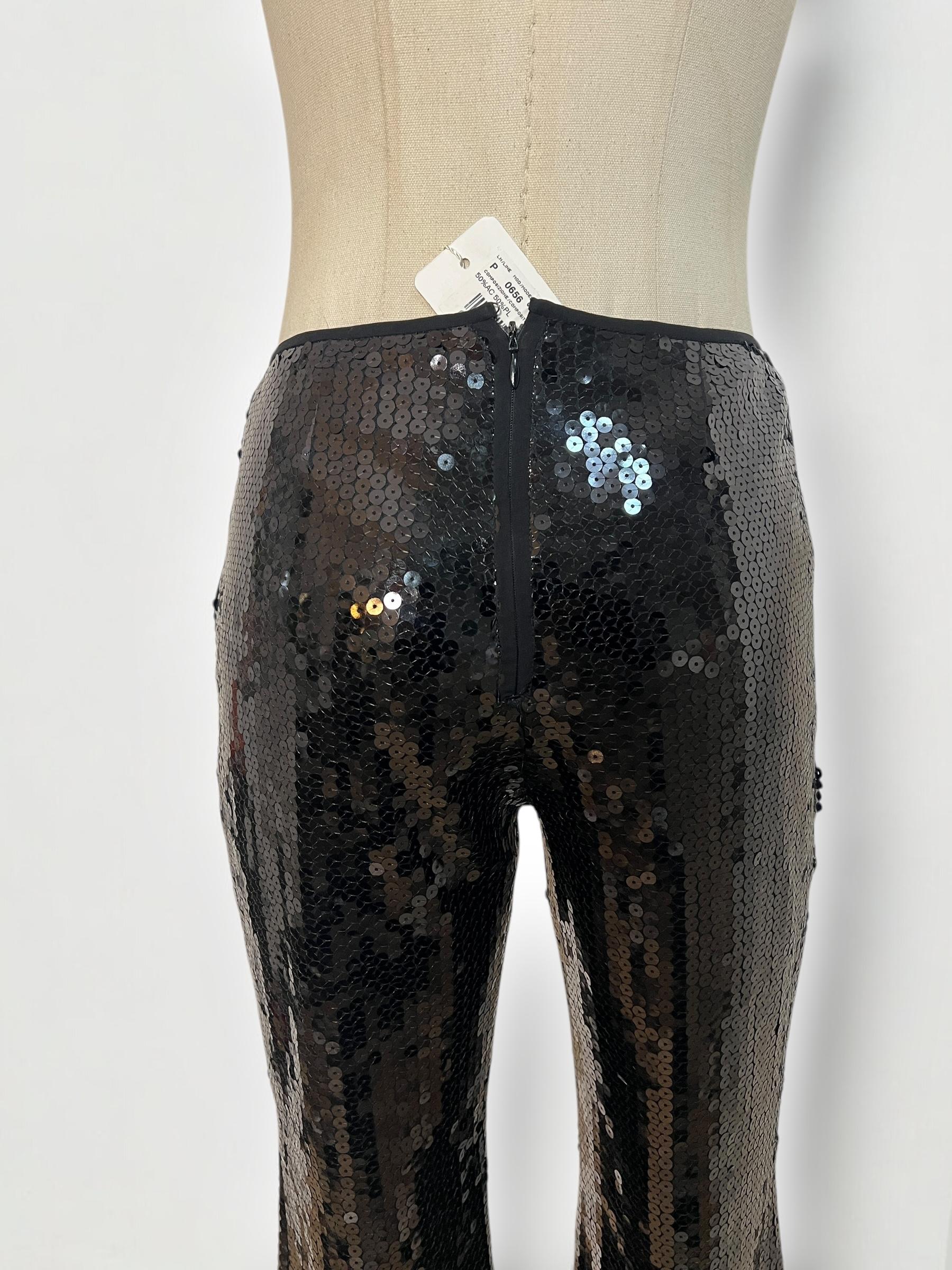 Noir Vintage Dolce & Gabbana c. Pantalon évasé à sequins noirs, printemps/été 1999 en vente