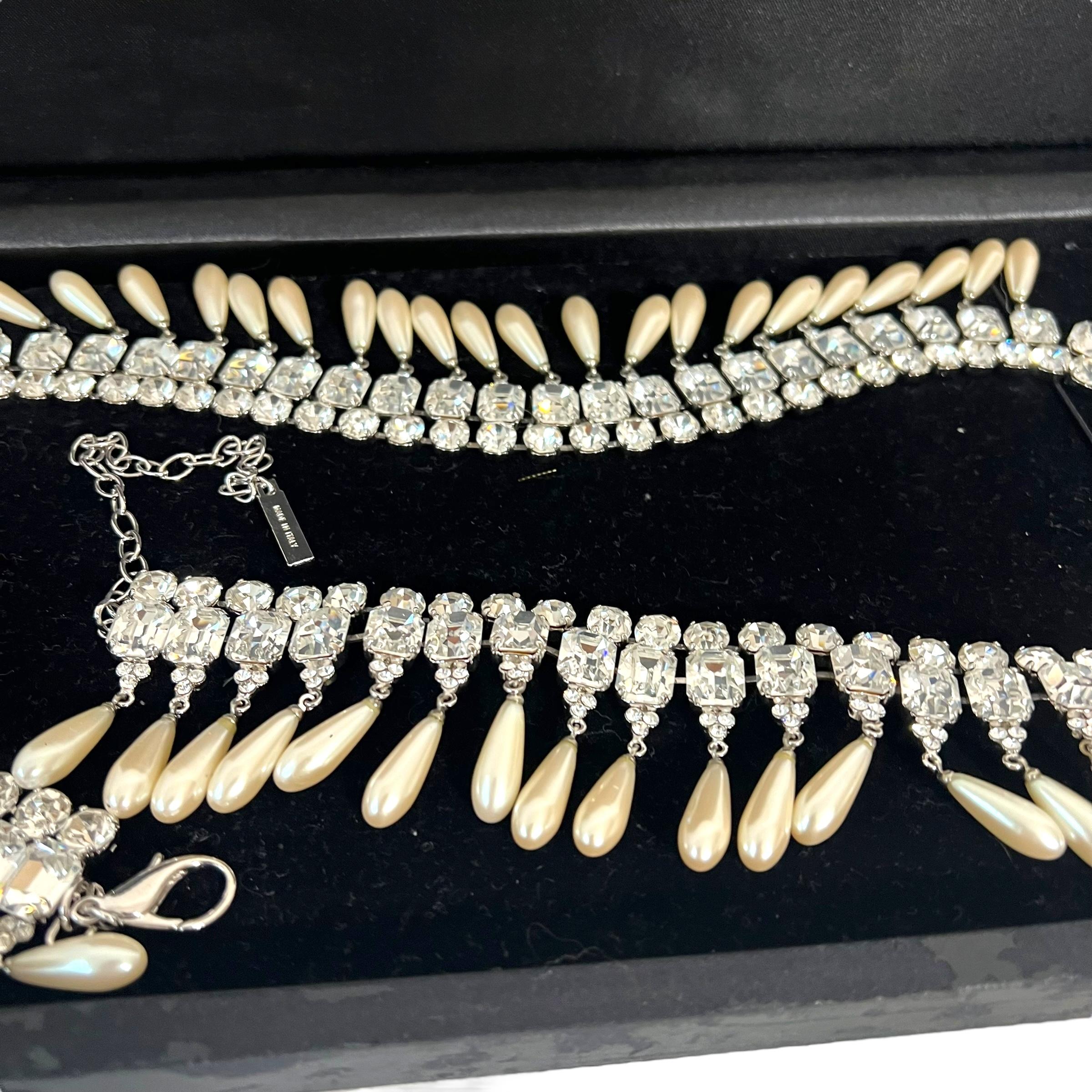 Vintage Dolce & Gabbana crystal pearl chain belt  For Sale 3