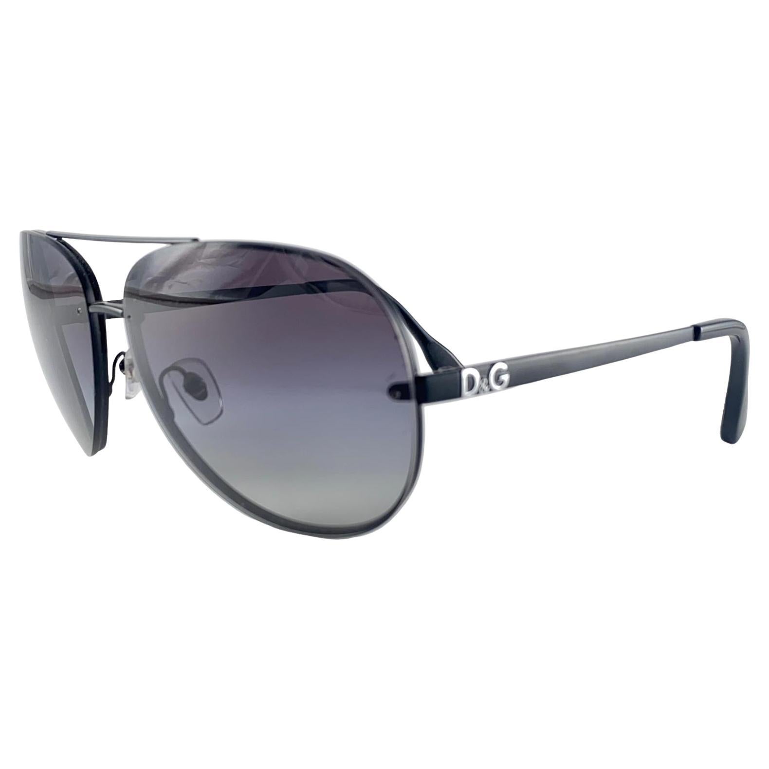 Eye Catching Dolce & Gabbana Black matte aviator frame with grey gradients lenses.

New! Never Worn Or Displayed

This Item Show Minor Sign Of Wear Due To Storage.



FRONT : 14  CMS


LENS WIDTH :  CMS


LENS HEIGHT : 6.2 CMS


TEMPLES : 12.5 CMS
