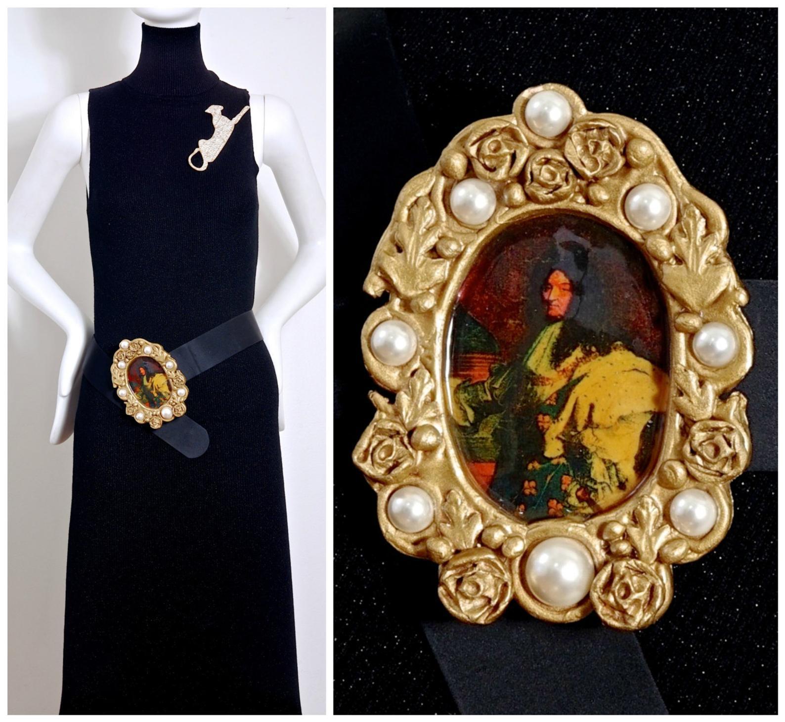 Vintage DOLCE & GABBANA King Louis XIV Frame Portrait Belt

Measurements:
Buckle: 5 4/8 inches X 4 inches
Height: 2 inches
Wearable Length: 30 inches to 31 4/8 inches

Features:
- 100% Authentic DOLCE & GABBANA .
- Massive portrait of King LOUIS XIV