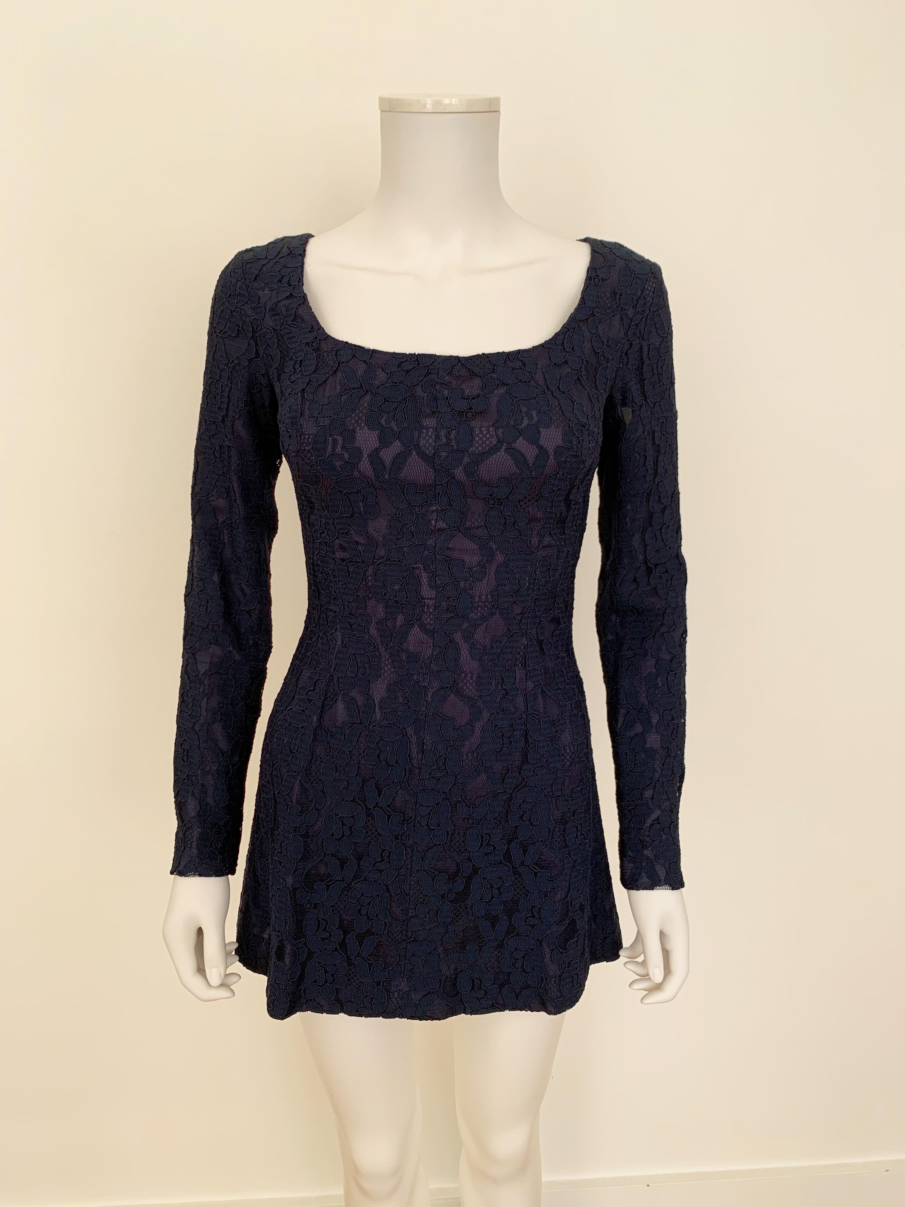 Women's Vintage Dolce & Gabbana Lace dress  For Sale