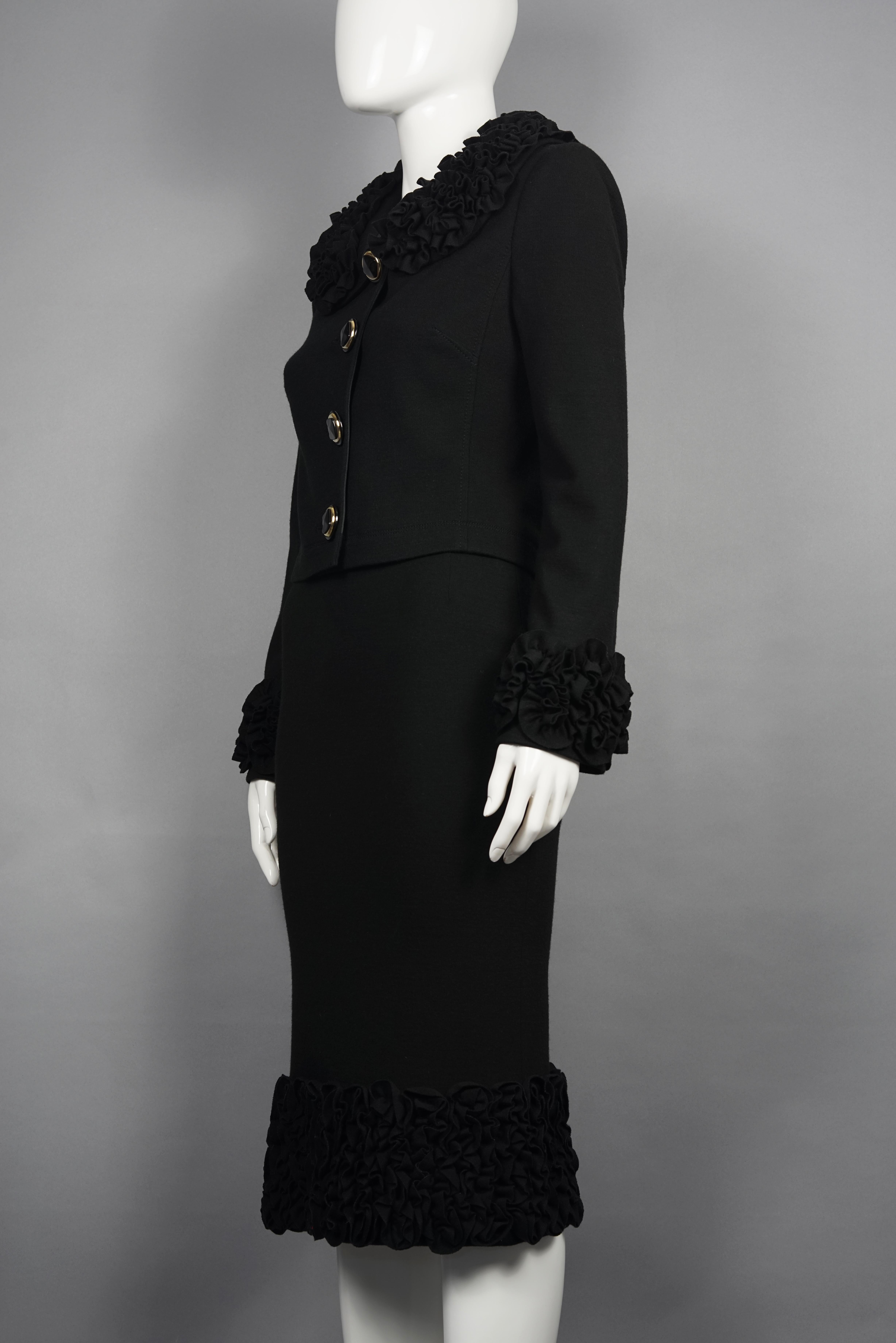 Vintage DOLCE & GABBANA Ruffles Jacket Skirt Suit Ensemble

Measurements taken laid flat, please double bust, waist and hips:
JACKET
Shoulder: 14.96 inches (38 cm)
Sleeves: 23.62 inches (60 cm)
Bust: 18.11 inches (46 cm)
Waist: 15.35 inches (39