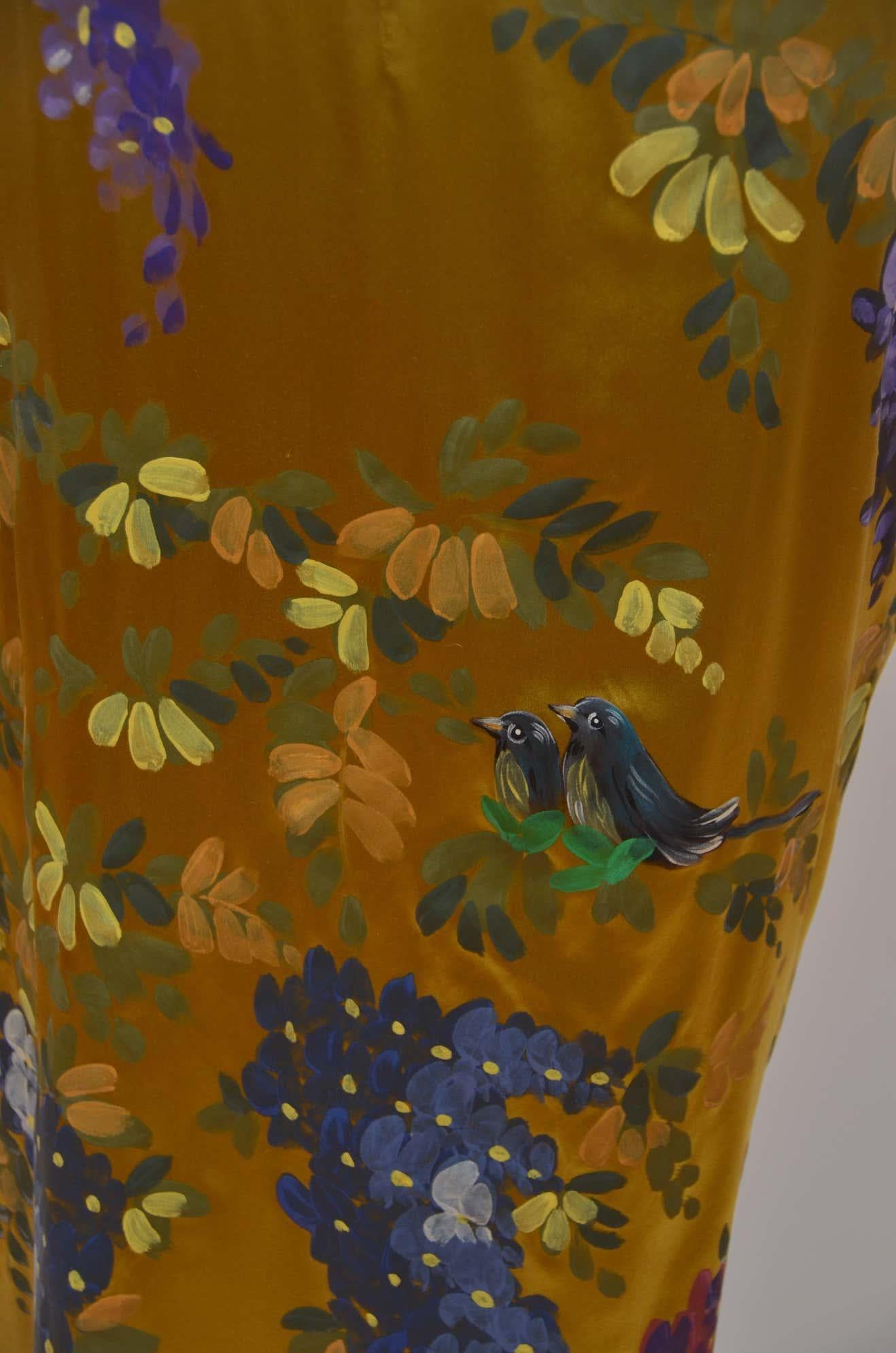 Robe vintage Dolce & Gabbana en soie peinte à la main, fleurs et oiseaux, 1998 en vente 2