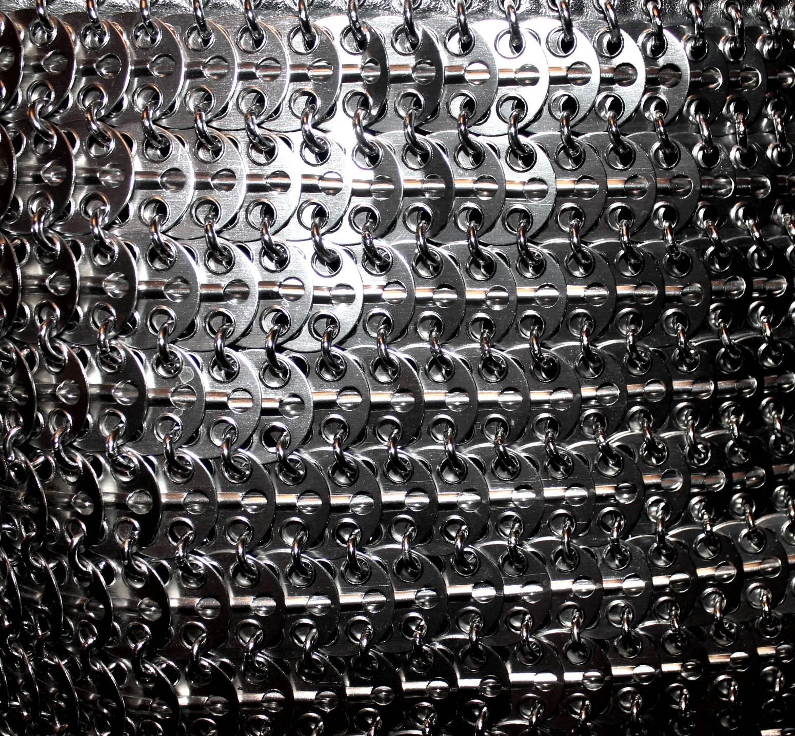 Rare Dolce & Gabbana Silver Metallic Leather Chainmail Chain Link Mini Skirt In Excellent Condition In Switzerland, CH