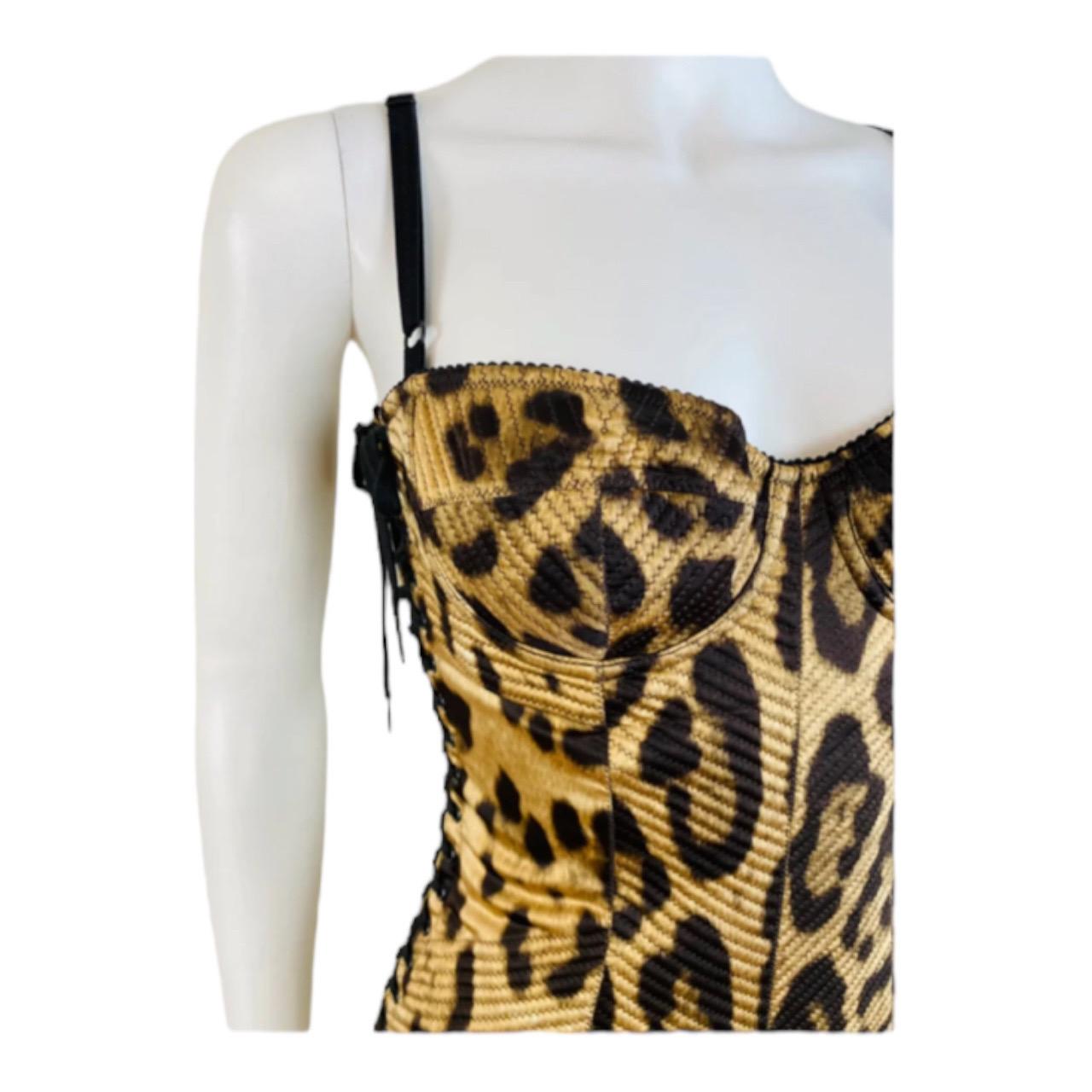 Vintage Dolce + Gabbana Stretch Silk Animal Leopard Print Corset Lace Up Dress In Excellent Condition For Sale In Denver, CO