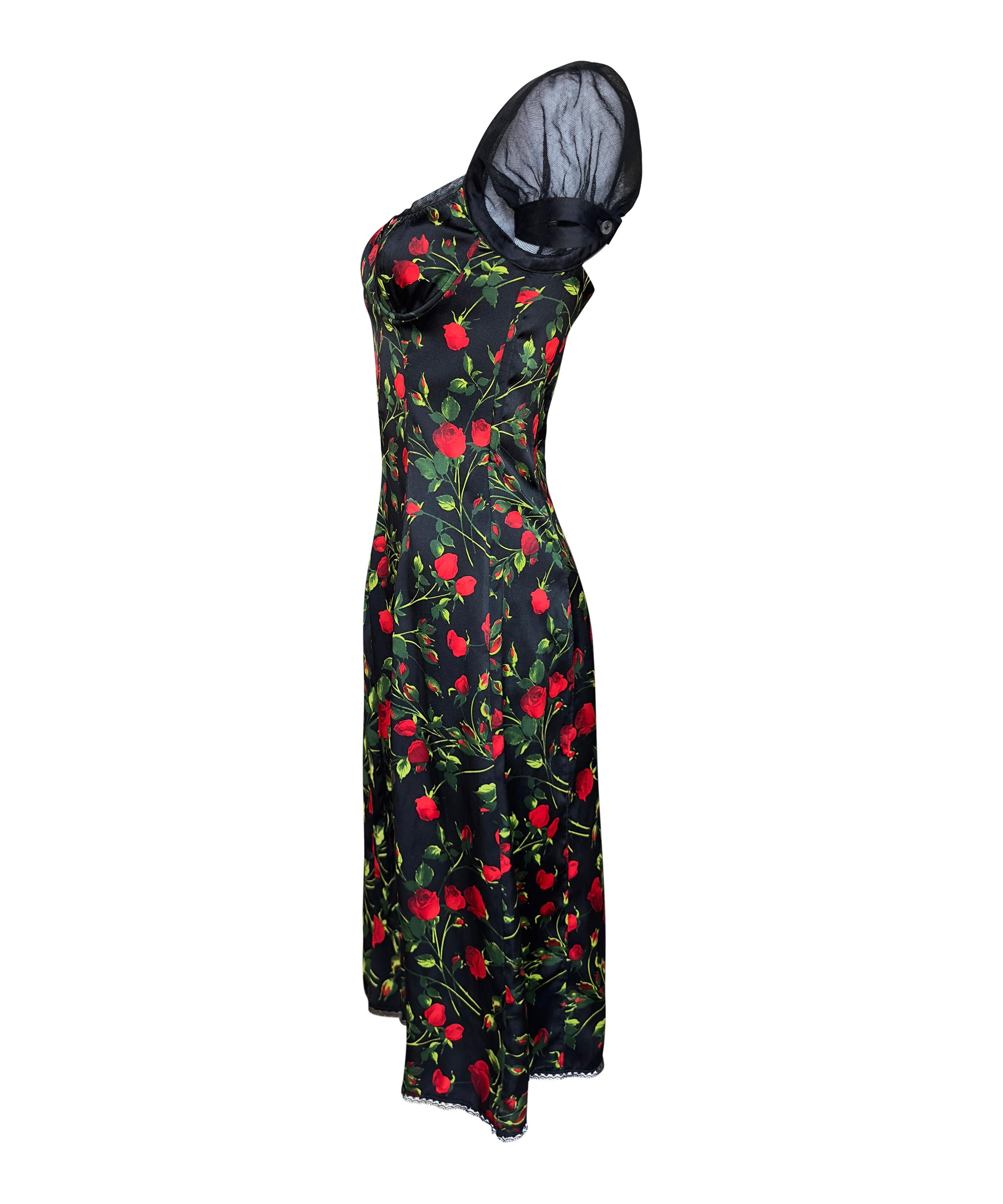 ✨Stunning vintage  Dolce and Gabbana silk midi dress with underwire bra and short sleeves 
✨Pristine conditions with all labels attached 💕
✨Size 40 Italian - S -8 UK ,ideal for a A/B cup 