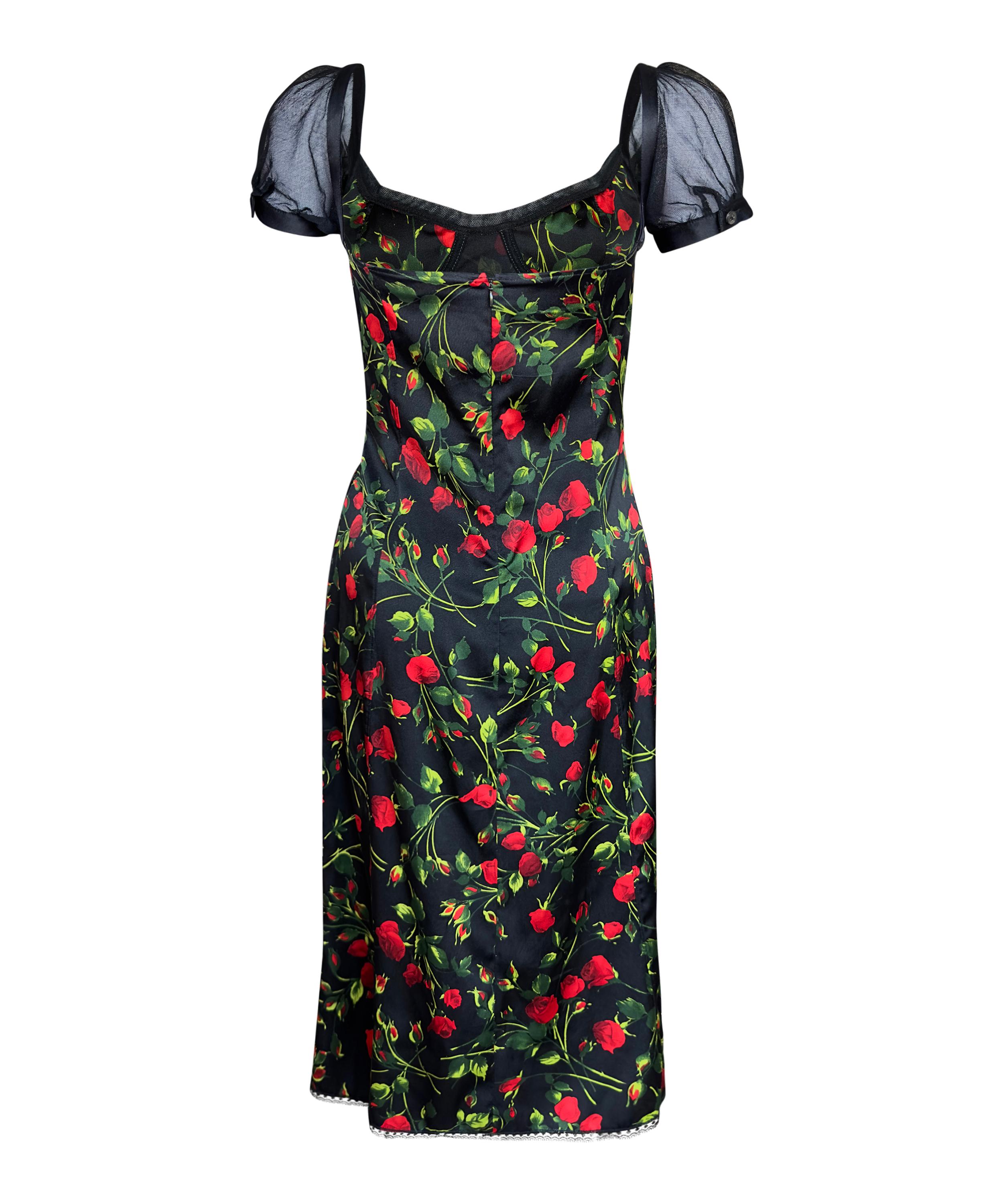 Vintage Dolce&Gabbana silk midi dress with underwire bra and short sleeves  In Excellent Condition For Sale In London, GB