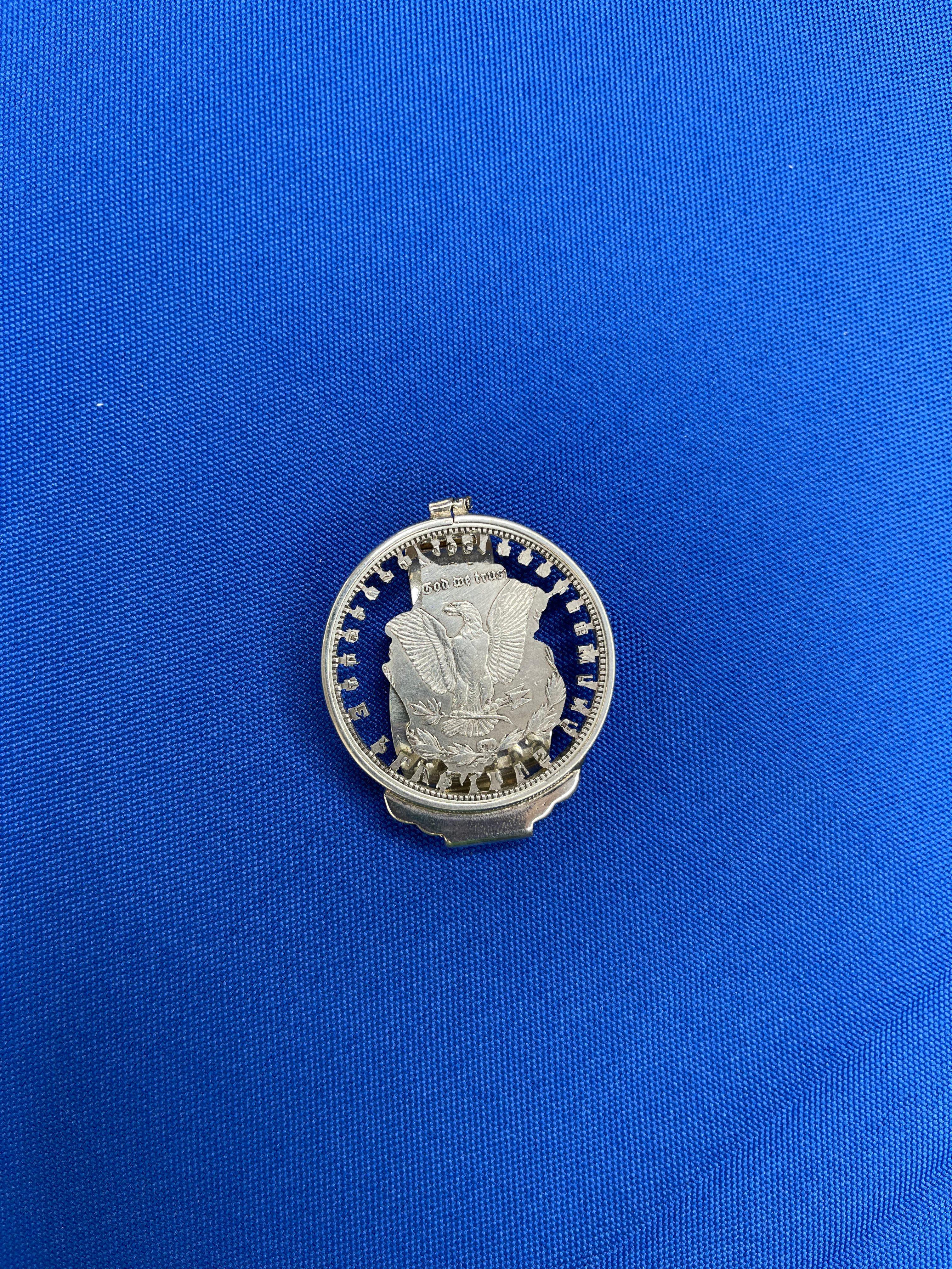 Porte-monnaie à clips en argent sterling plaqué rhodium blanc vintage pour pièces de monnaie Neuf - En vente à Oakton, VA