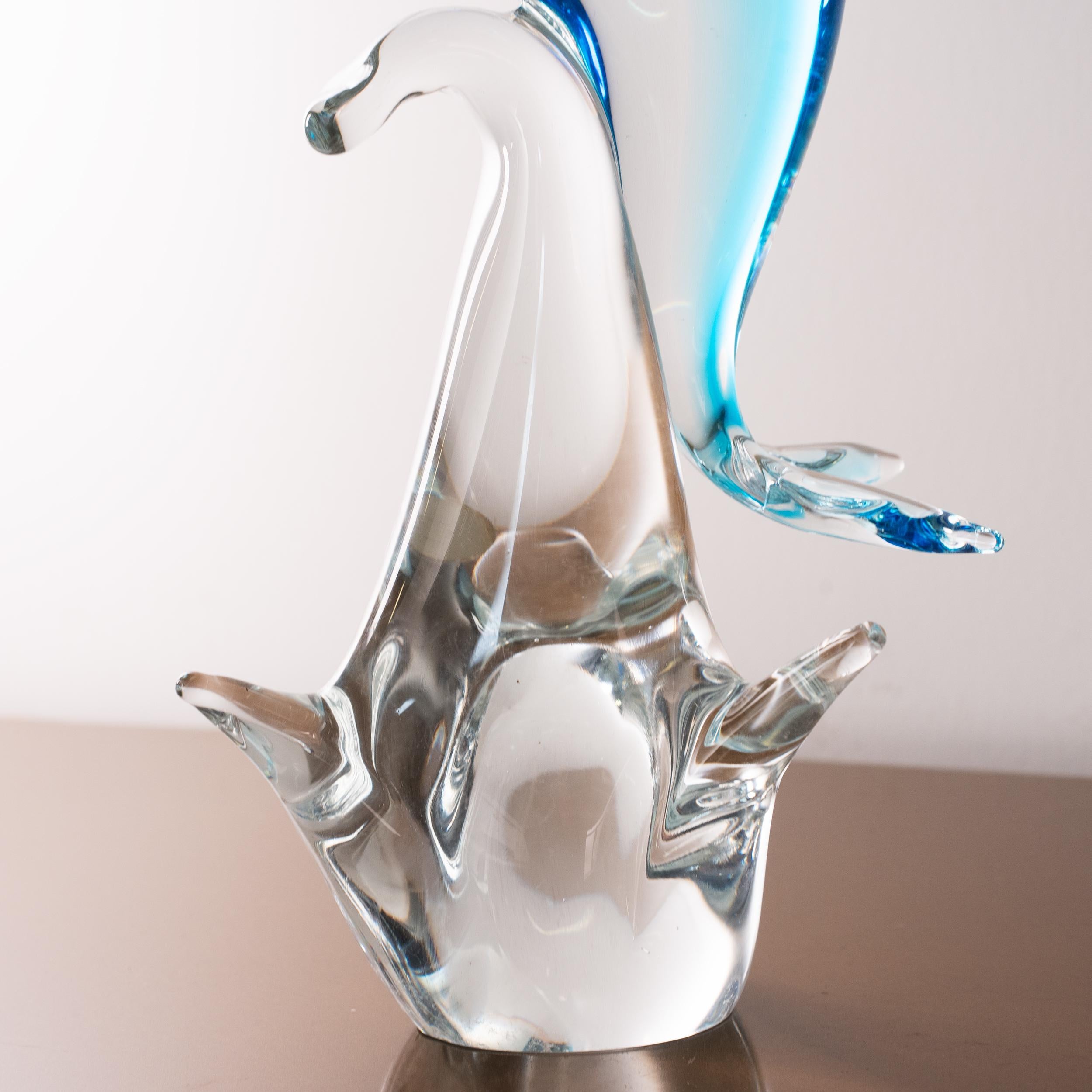 Vetro di Murano Scultura delfino vintage in vetro di Murano blu e cristallo, Italia in stock in vendita