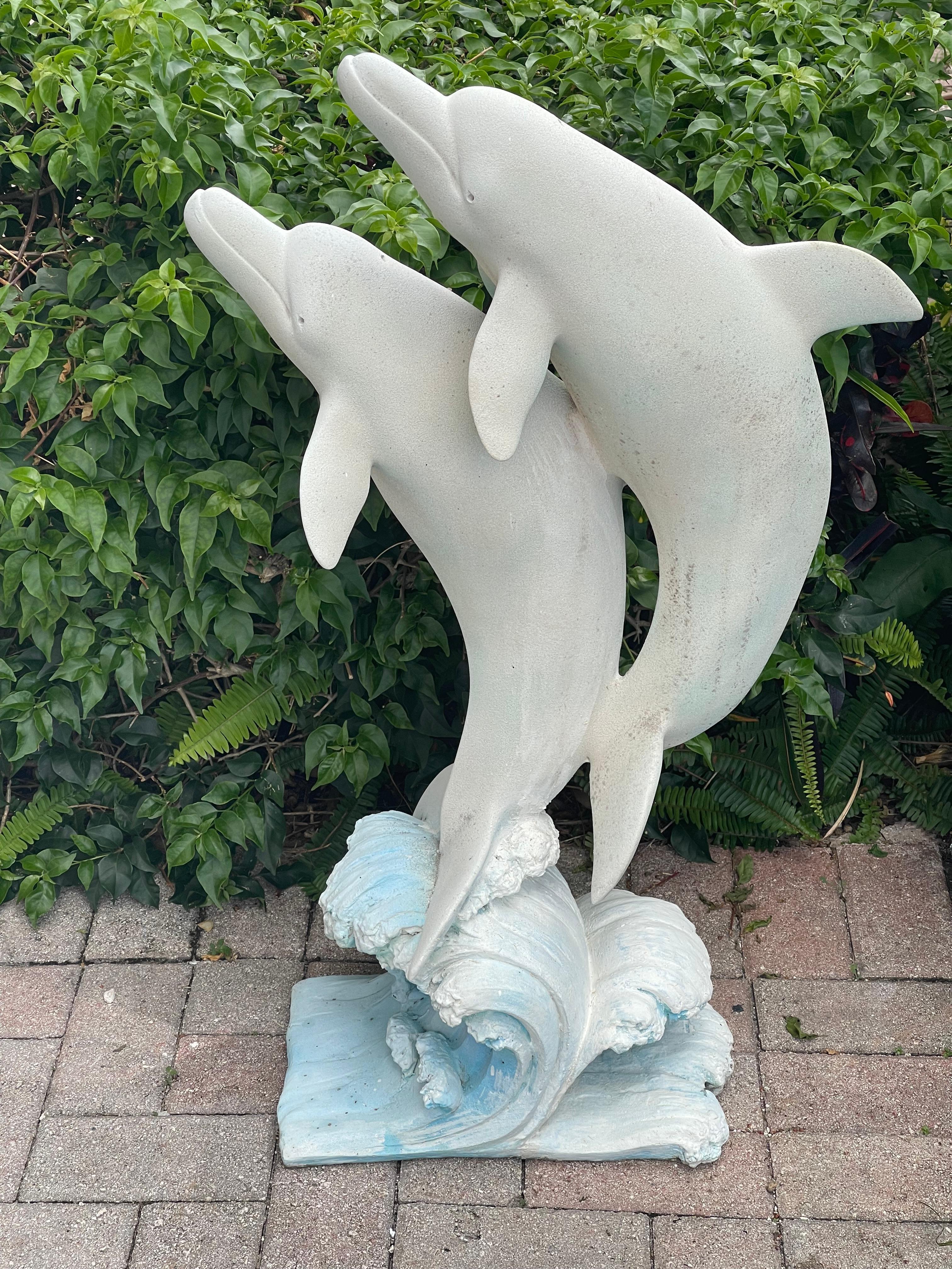 Américain Vintage Dolphins Coastal Marine Outdoor Sculpture en vente