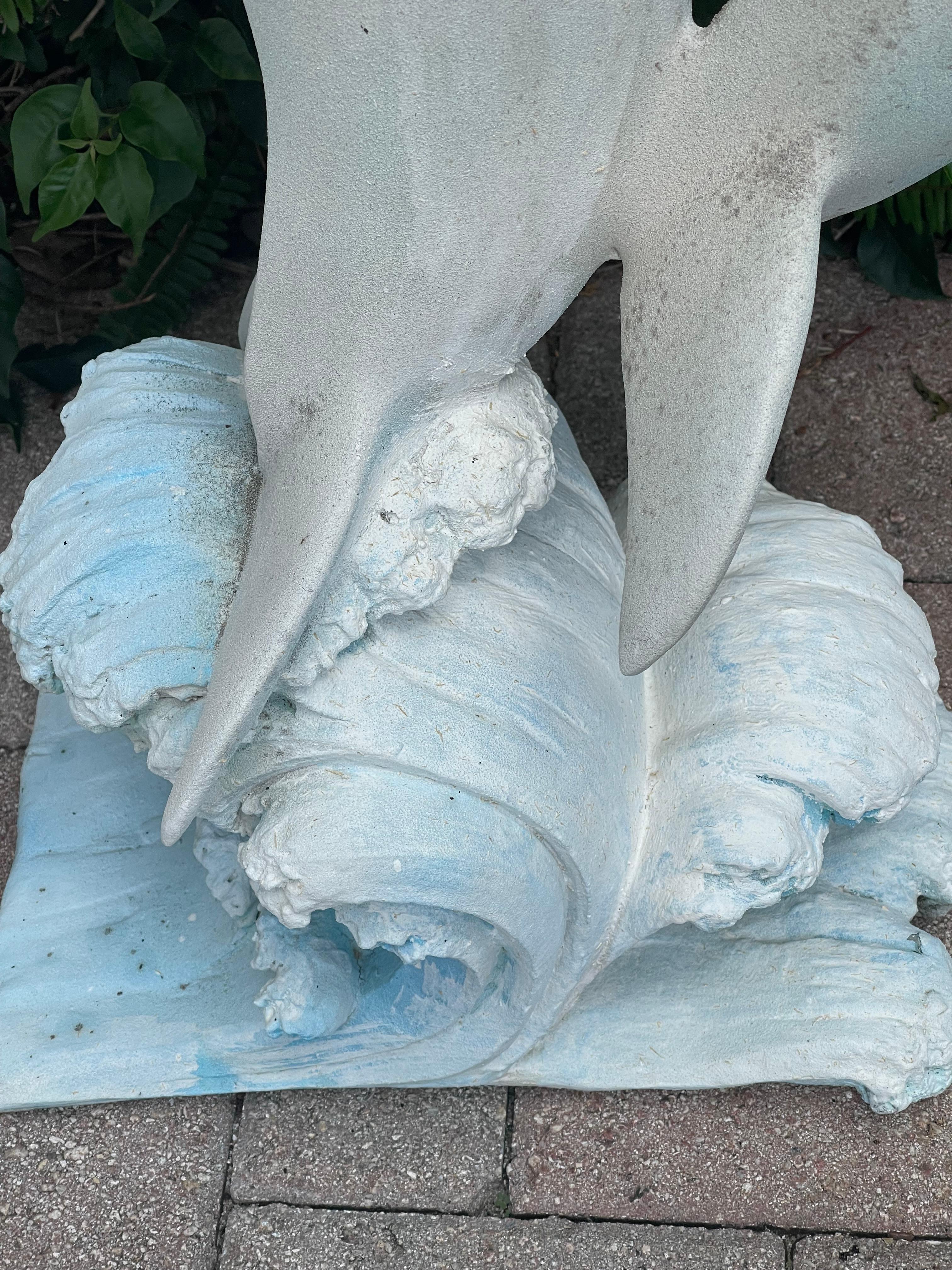 Résine Vintage Dolphins Coastal Marine Outdoor Sculpture en vente