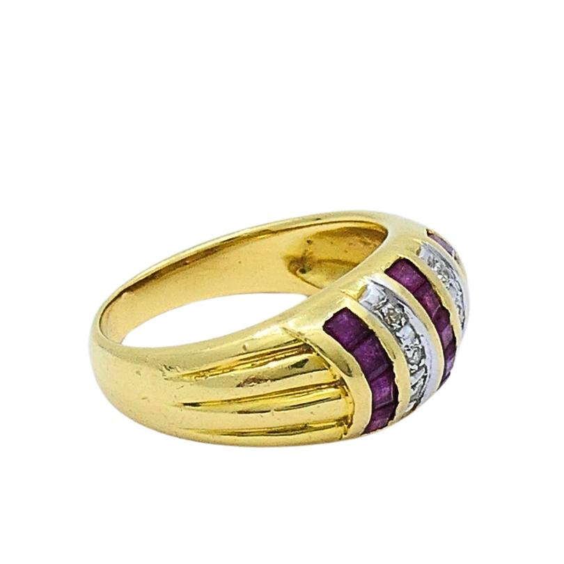 Vintage Dome Ring 18k Gold French Diamond Ruby In Good Condition For Sale In Beverly Hills, CA