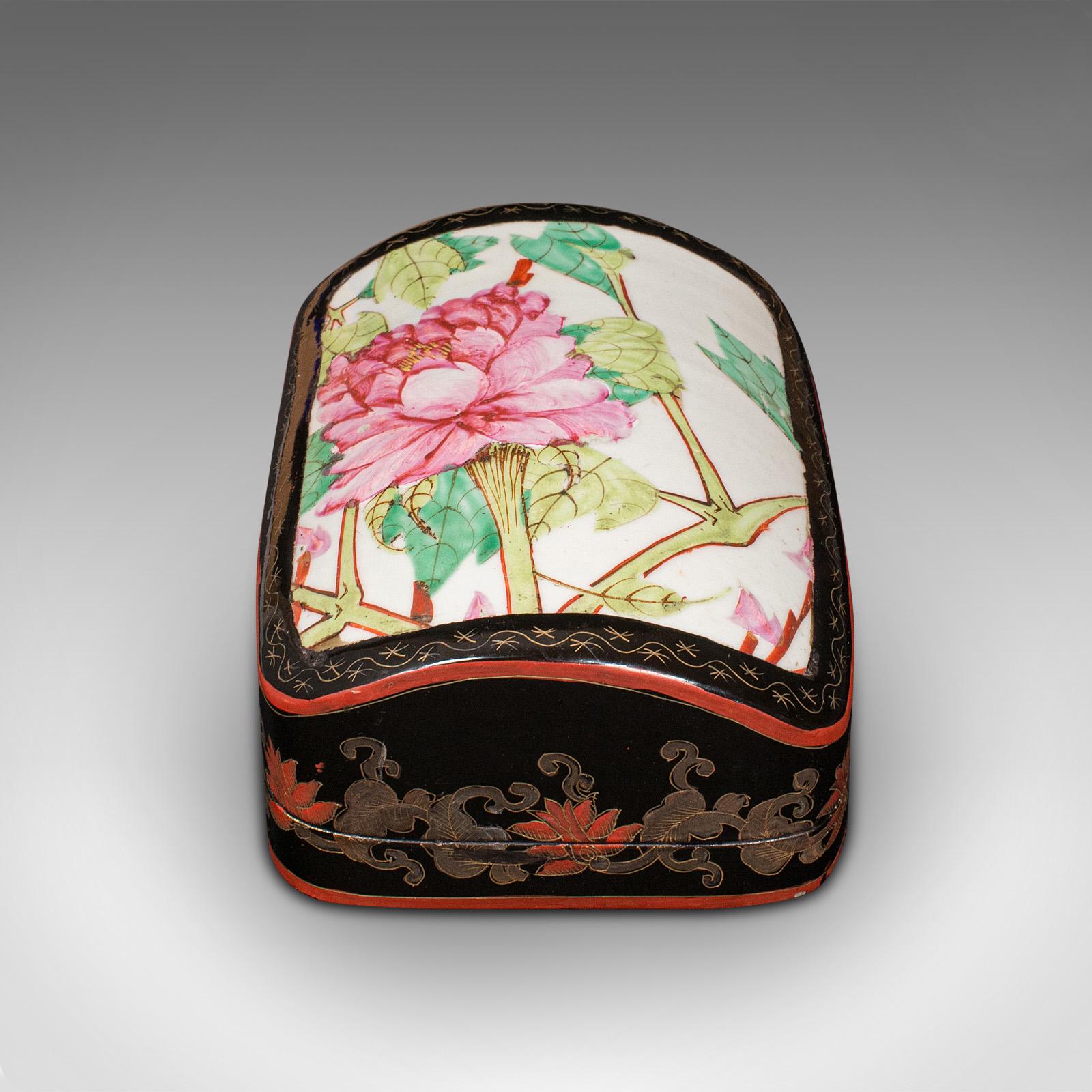 Unknown Vintage Dome Top Box, Oriental, Japanned, Trinket, Jewellery Case, Late Art Deco For Sale