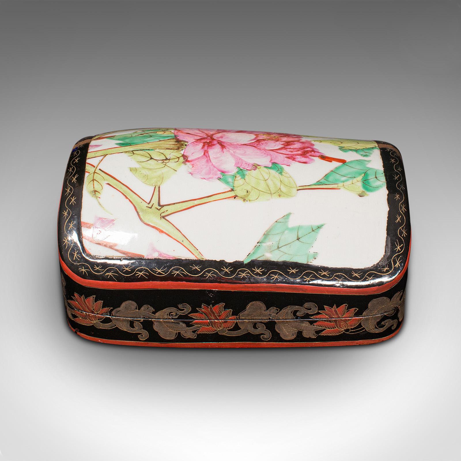 20th Century Vintage Dome Top Box, Oriental, Japanned, Trinket, Jewellery Case, Late Art Deco For Sale
